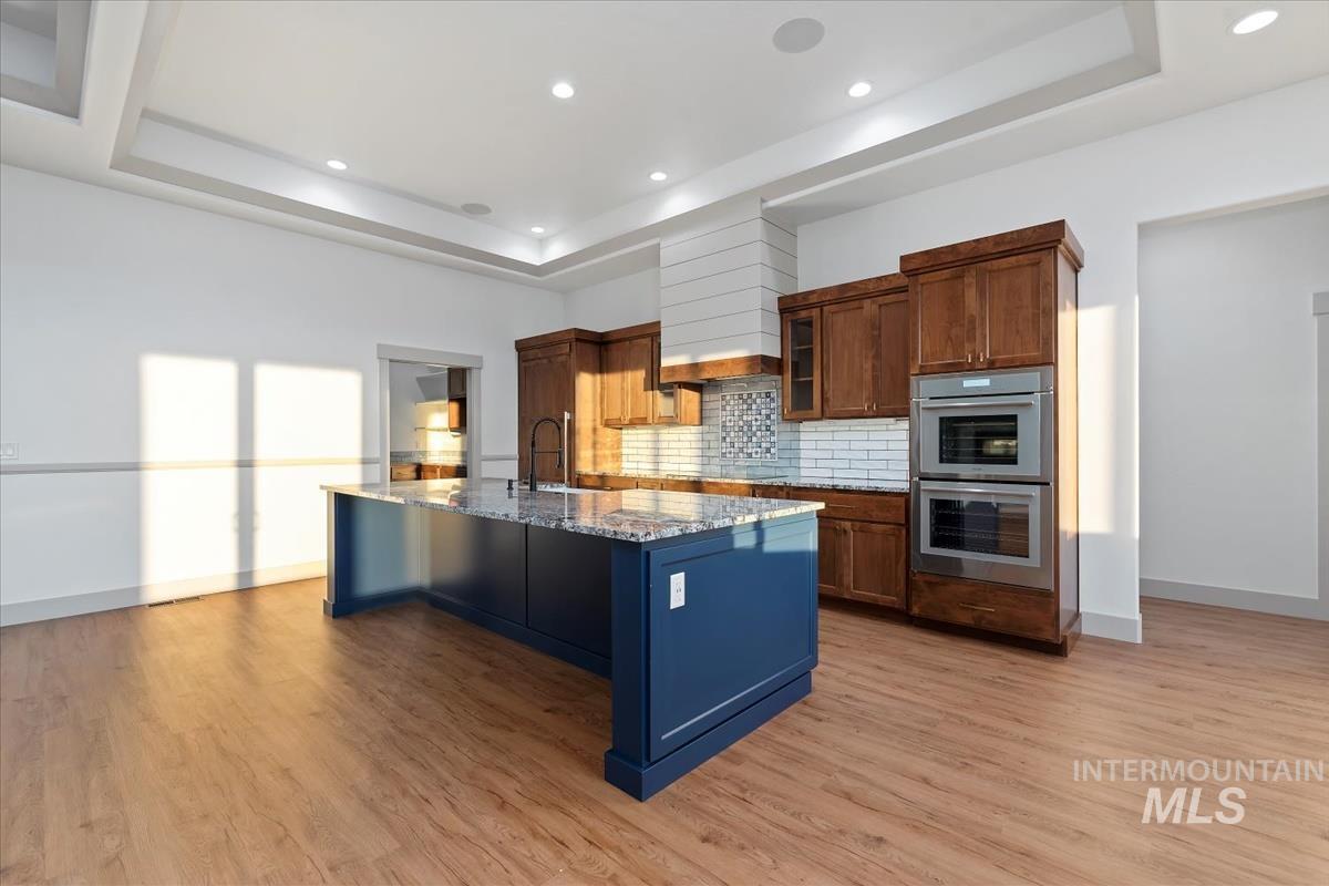 3700 Lexington Ln, Emmett, Idaho 83617, 3 Bedrooms, 2.5 Bathrooms, Residential For Sale, Price $1,061,189, 98970547