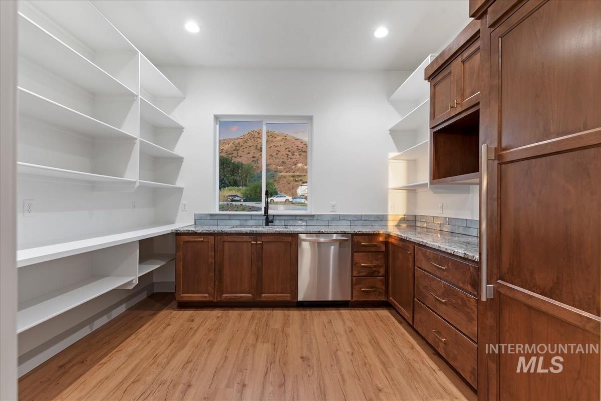 3700 Lexington Ln, Emmett, Idaho 83617, 3 Bedrooms, 2.5 Bathrooms, Residential For Sale, Price $1,061,189, 98970547