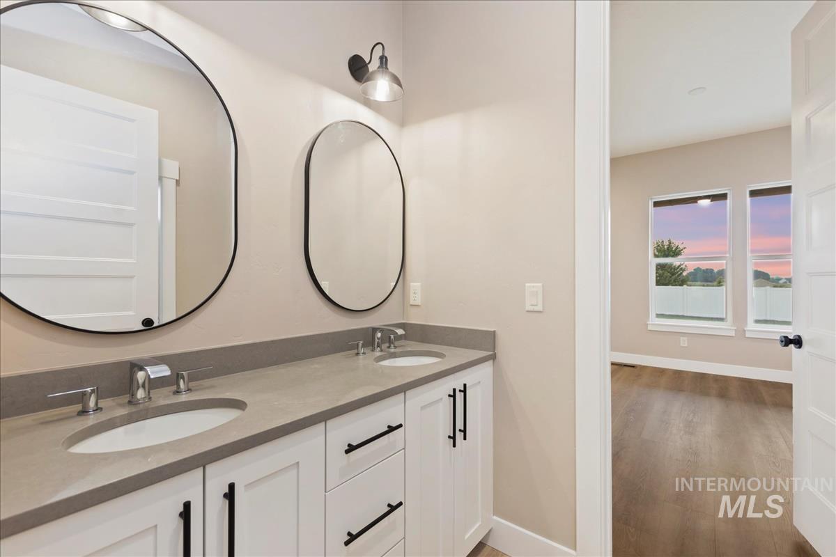 3660 Lexington Ln, Emmett, Idaho 83617, 3 Bedrooms, 2.5 Bathrooms, Residential For Sale, Price $1,088,083, 98970550