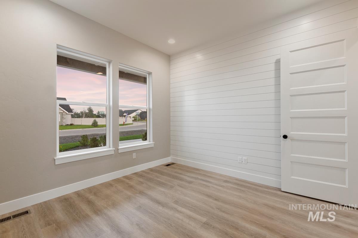 3660 Lexington Ln, Emmett, Idaho 83617, 3 Bedrooms, 2.5 Bathrooms, Residential For Sale, Price $1,088,083, 98970550