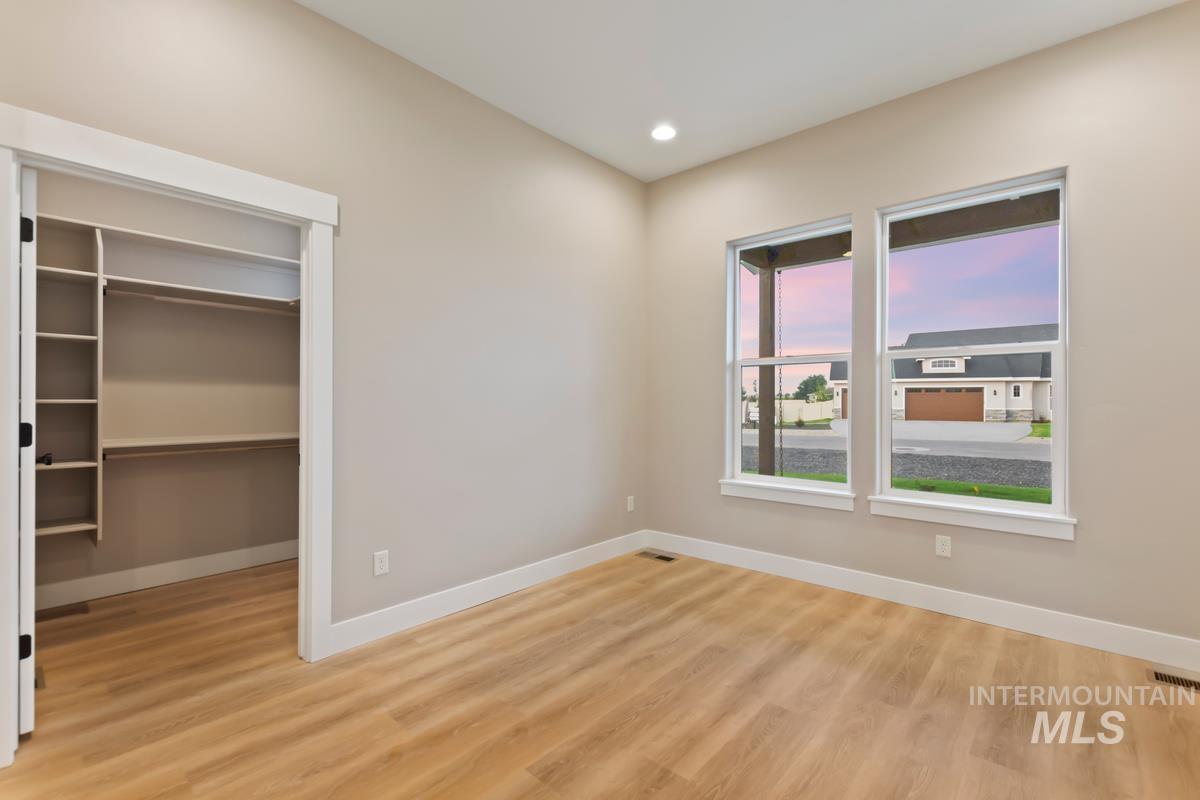 3660 Lexington Ln, Emmett, Idaho 83617, 3 Bedrooms, 2.5 Bathrooms, Residential For Sale, Price $1,088,083, 98970550