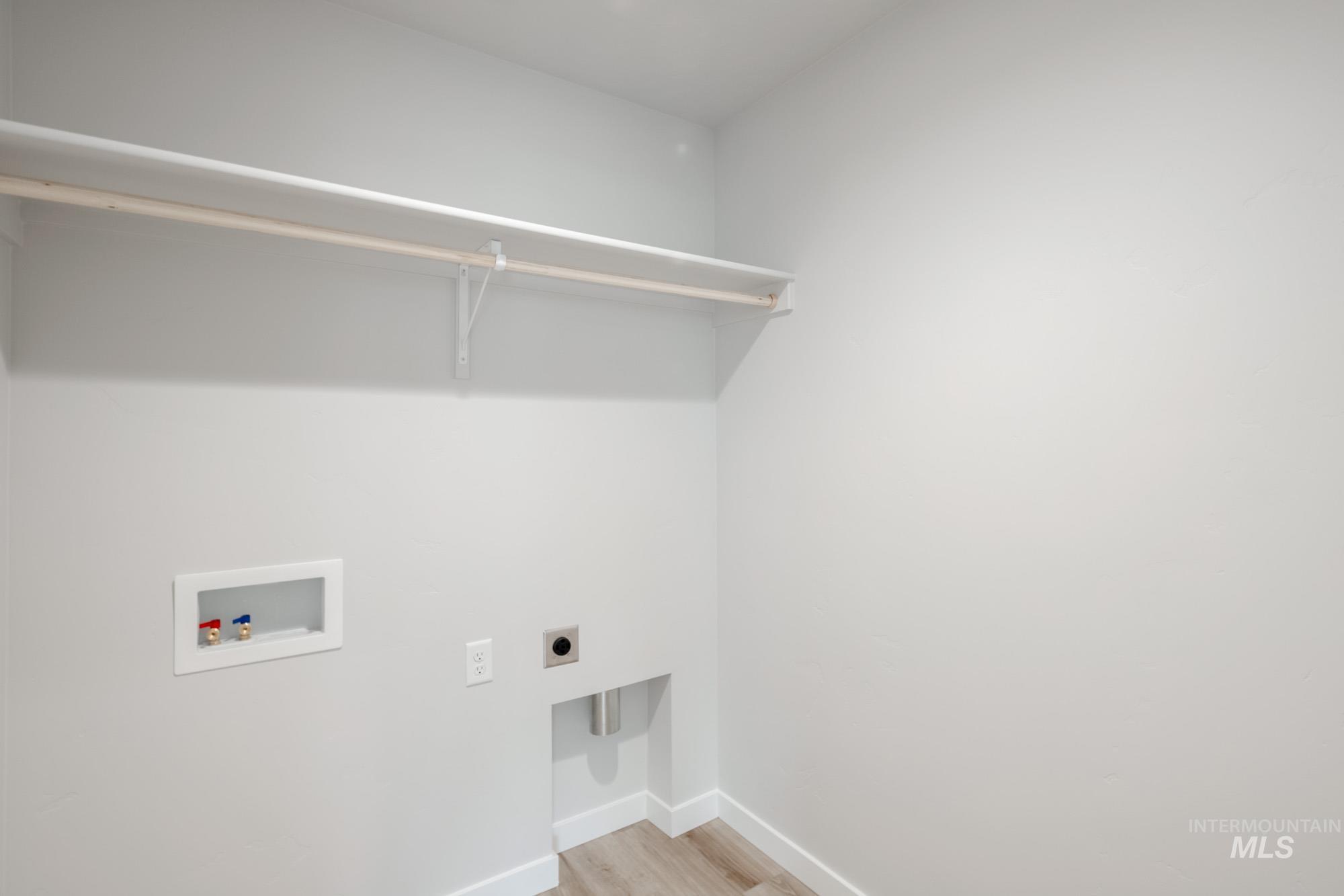 7303 S Bungalow Ave, Meridian, Idaho 83642, 4 Bedrooms, 2.5 Bathrooms, Residential For Sale, Price $444,990,MLS 98970568