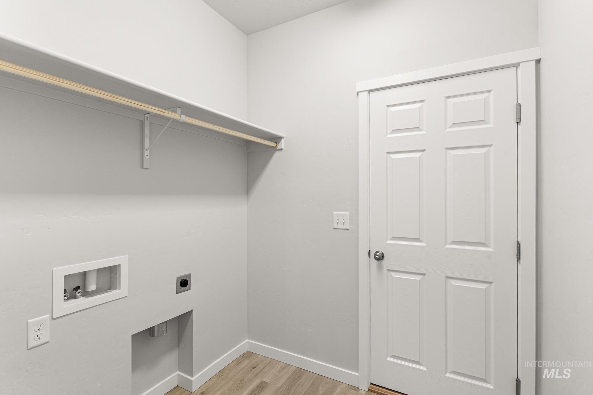 13678 Nisene Ct, Caldwell, Idaho 83607, 4 Bedrooms, 2 Bathrooms, Residential For Sale, Price $409,990,MLS 98970572