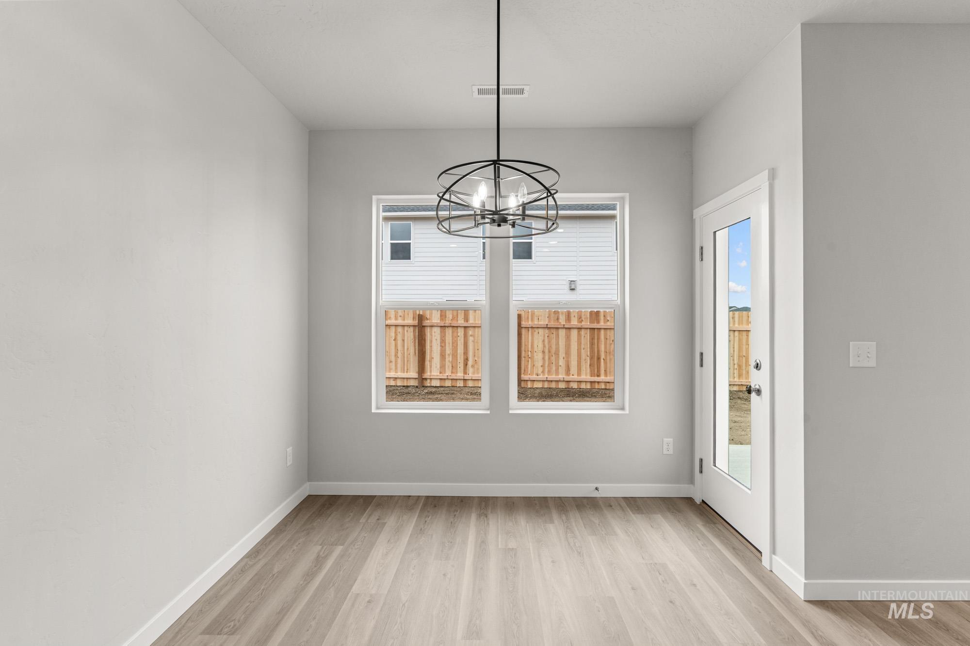 13678 Nisene Ct, Caldwell, Idaho 83607, 4 Bedrooms, 2 Bathrooms, Residential For Sale, Price $409,990,MLS 98970572