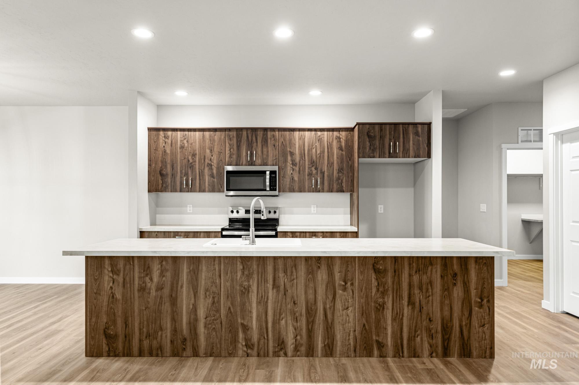 4305 S Red Sox Way, Nampa, Idaho 83686, 4 Bedrooms, 2 Bathrooms, Residential For Sale, Price $507,990,MLS 98970580