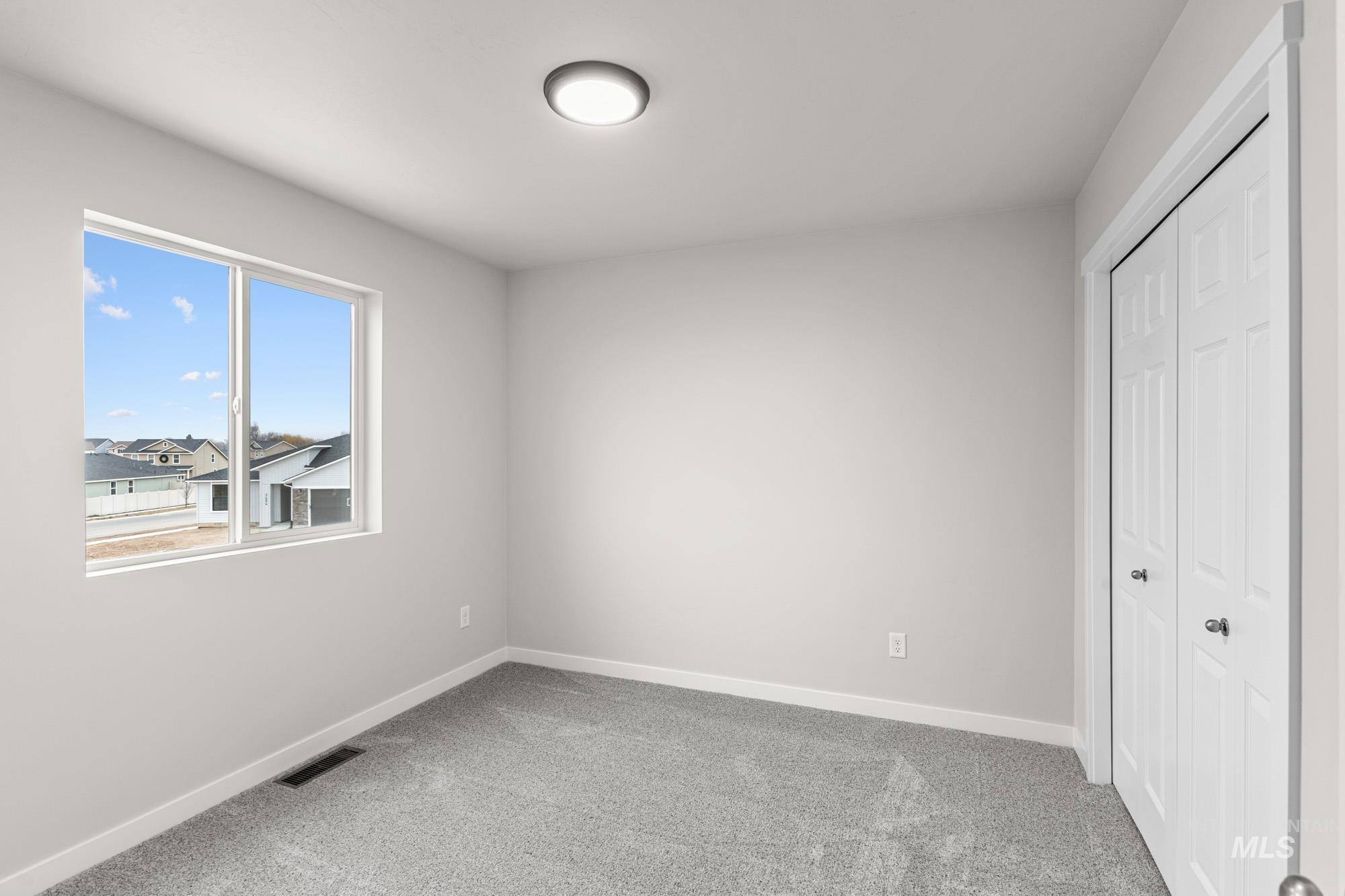 3005 S Maple Ranch Way, Nampa, Idaho 83687, 3 Bedrooms, 2.5 Bathrooms, Residential For Sale, Price $422,990,MLS 98970581