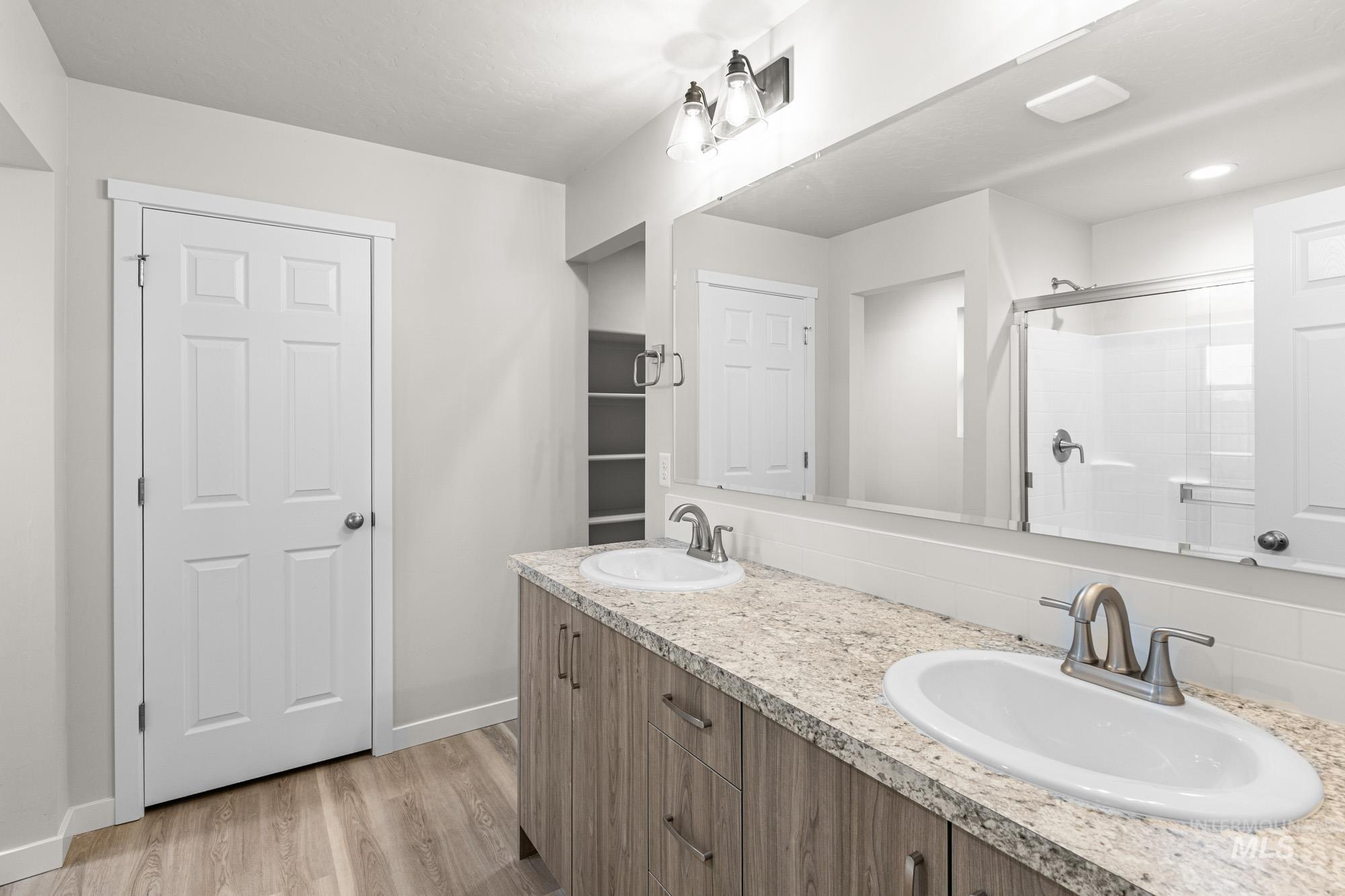 3005 S Maple Ranch Way, Nampa, Idaho 83687, 3 Bedrooms, 2.5 Bathrooms, Residential For Sale, Price $422,990,MLS 98970581