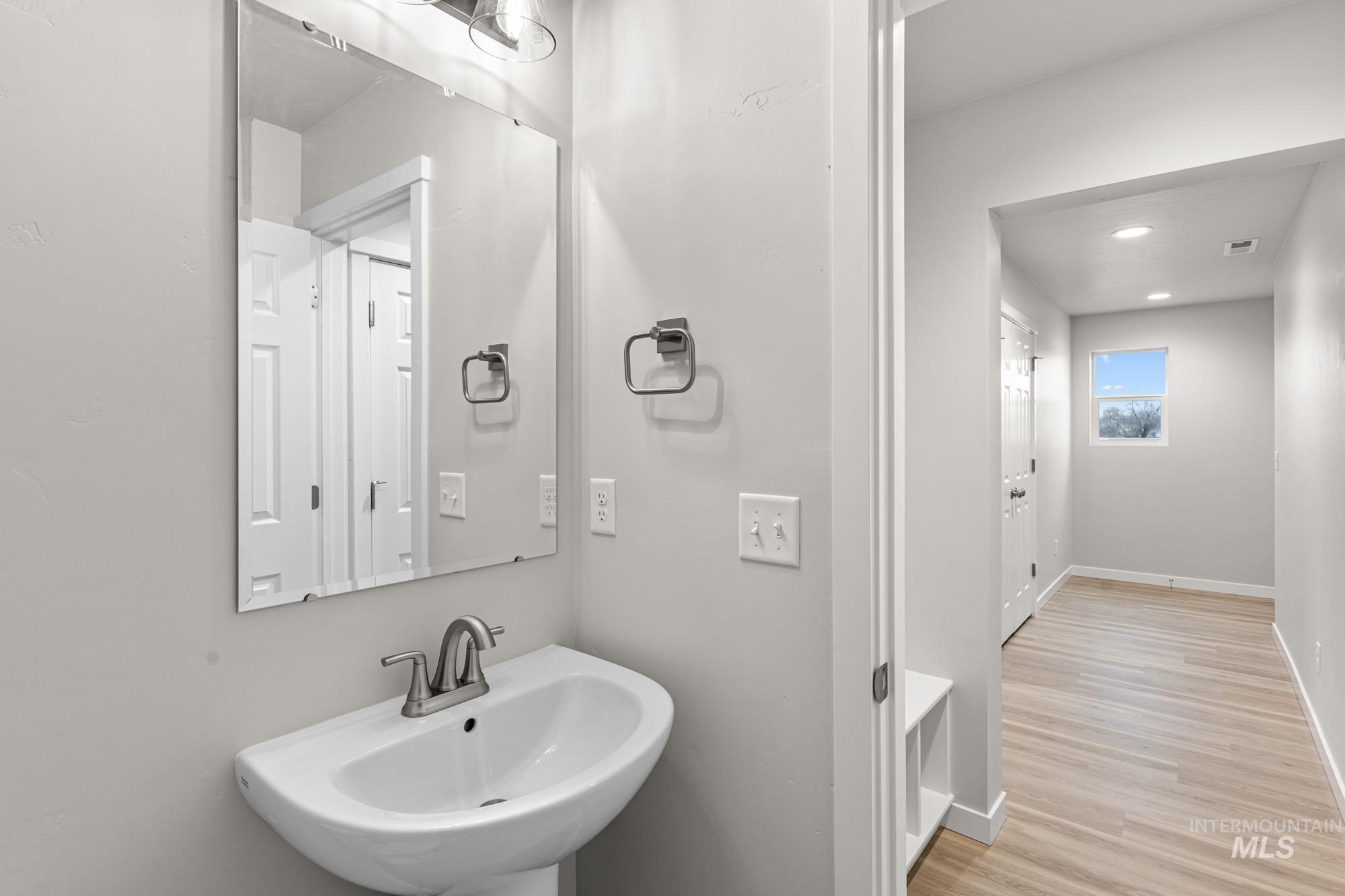 3005 S Maple Ranch Way, Nampa, Idaho 83687, 3 Bedrooms, 2.5 Bathrooms, Residential For Sale, Price $422,990,MLS 98970581