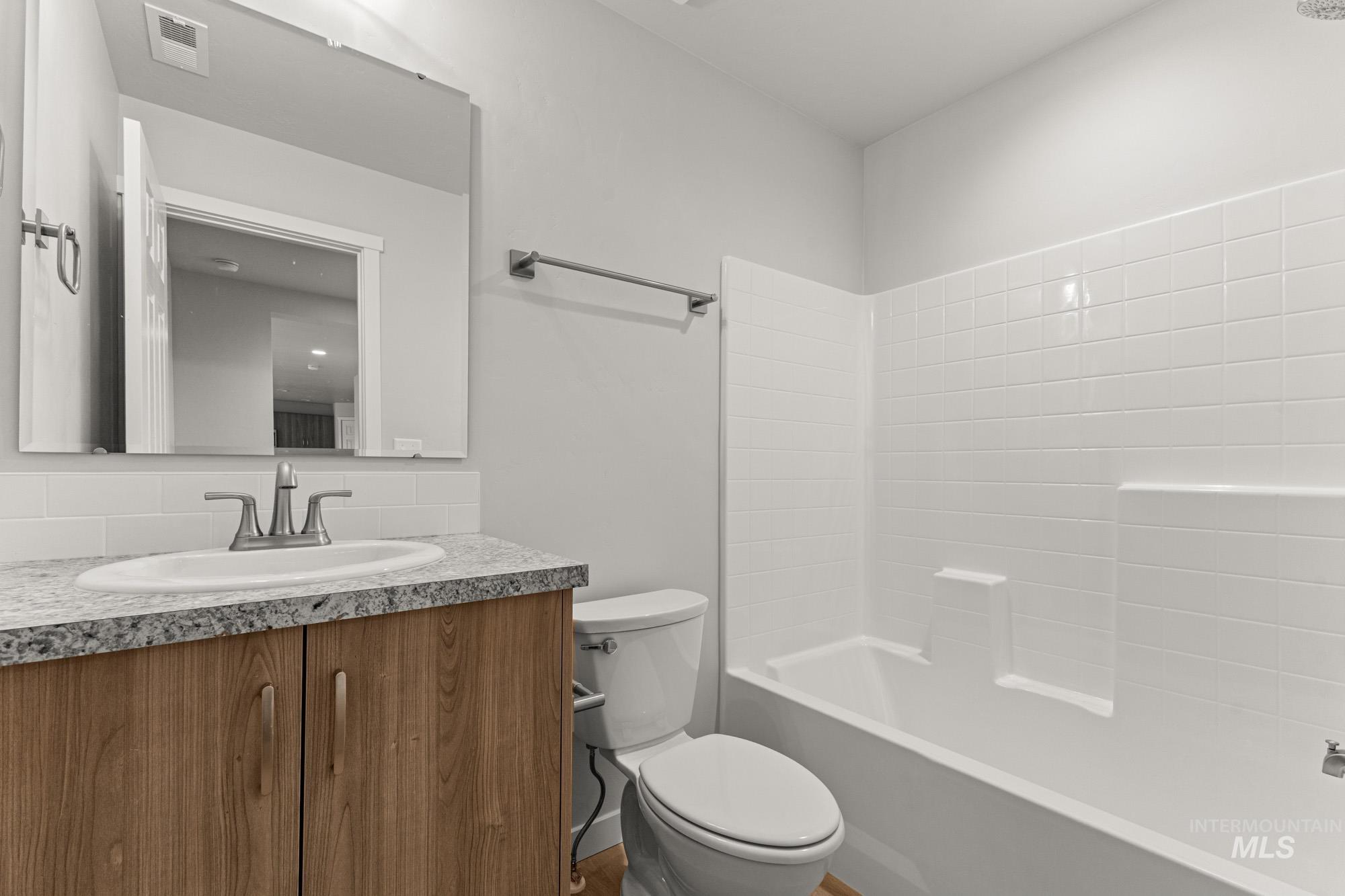 3070 S Maple Ranch Way, Nampa, Idaho 83686, 4 Bedrooms, 3 Bathrooms, Residential For Sale, Price $570,990,MLS 98970582