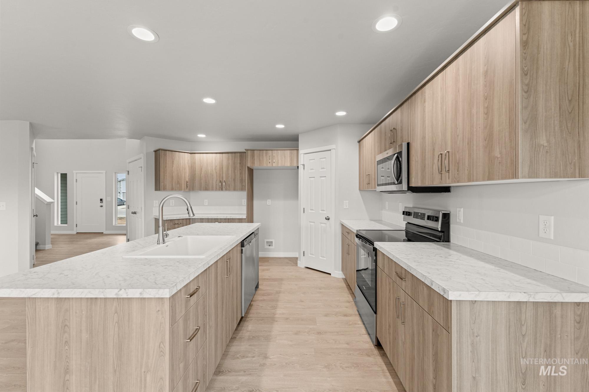 3070 S Maple Ranch Way, Nampa, Idaho 83686, 4 Bedrooms, 3 Bathrooms, Residential For Sale, Price $570,990,MLS 98970582