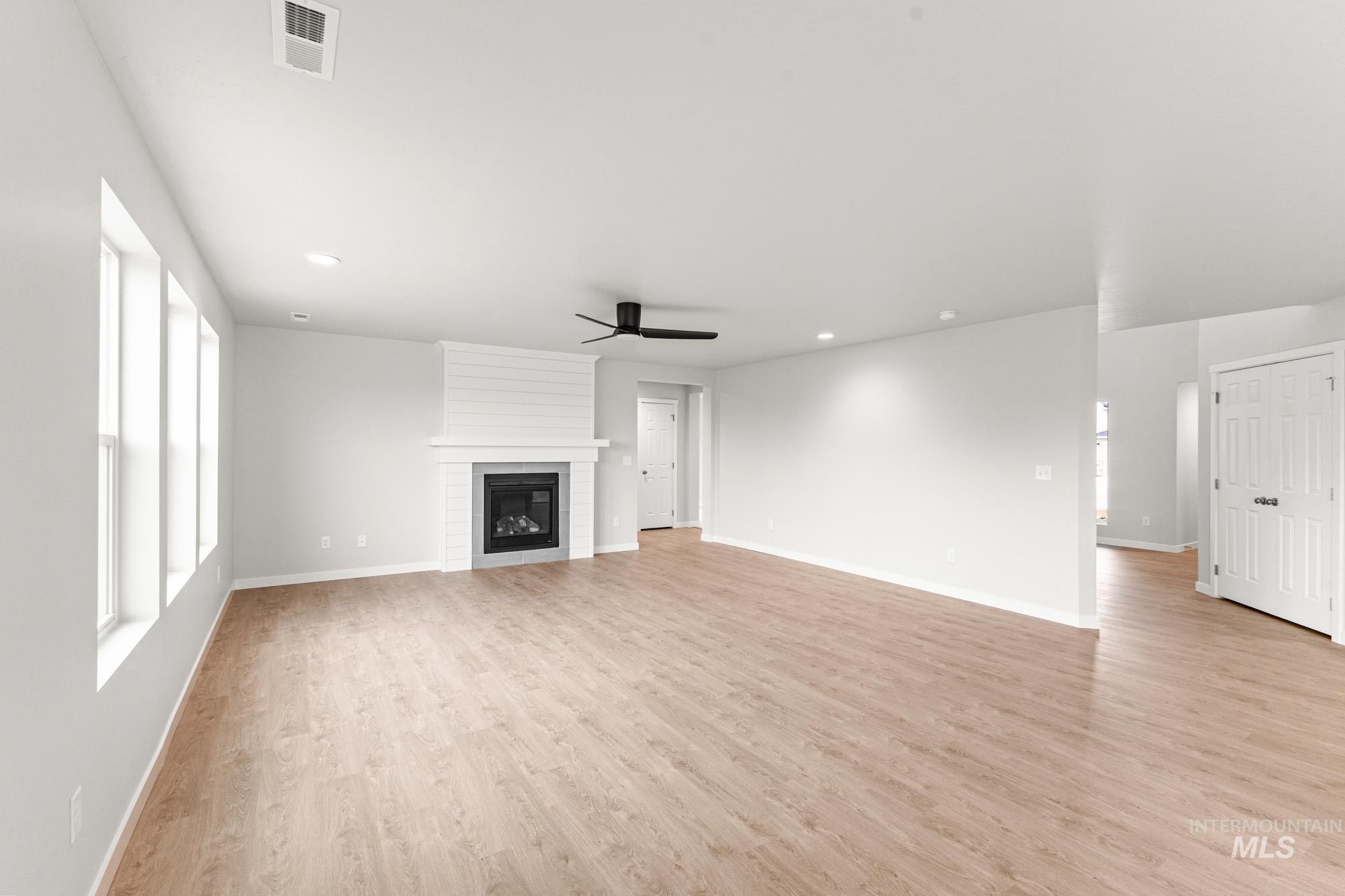 3070 S Maple Ranch Way, Nampa, Idaho 83686, 4 Bedrooms, 3 Bathrooms, Residential For Sale, Price $570,990,MLS 98970582