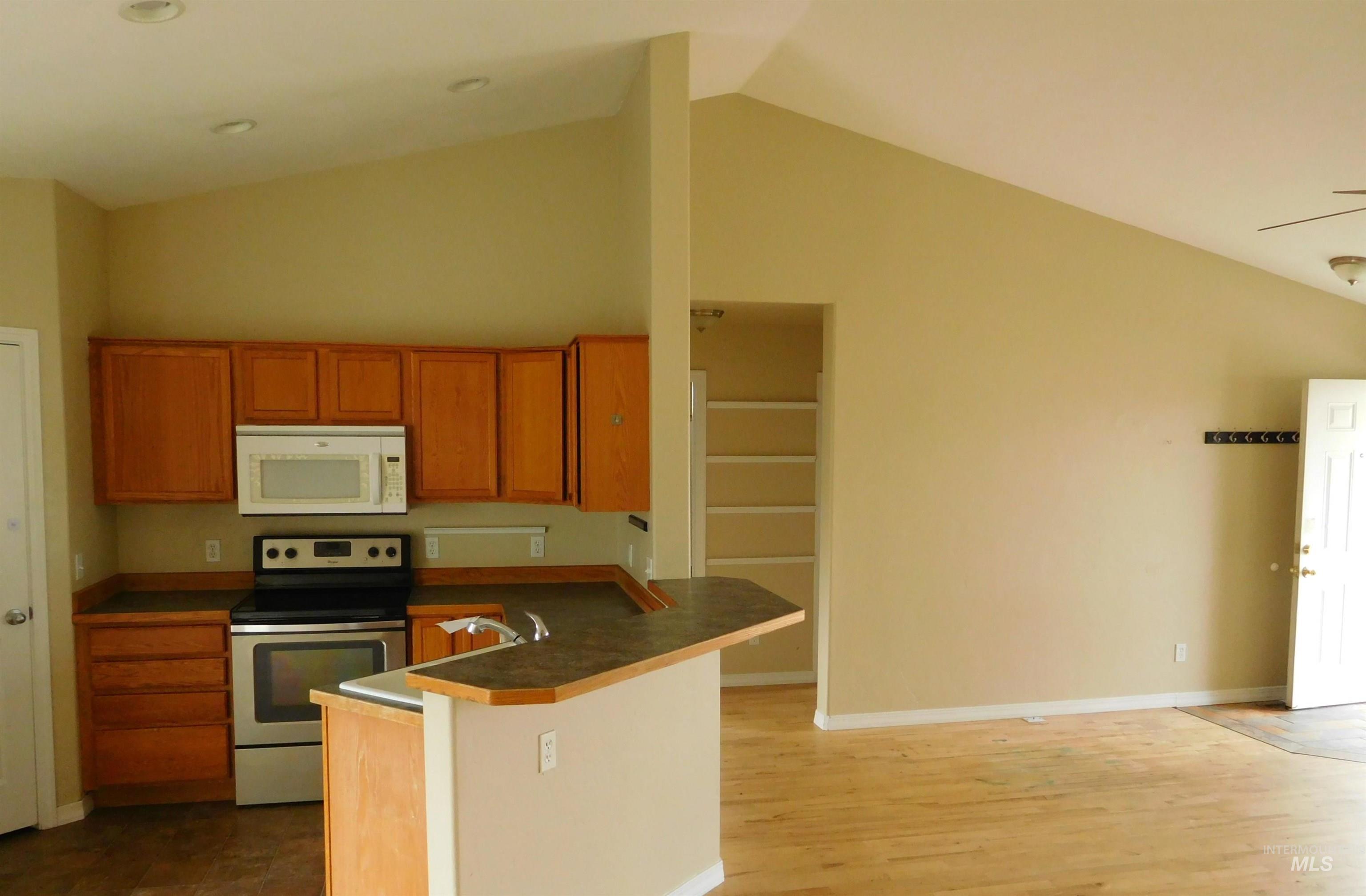 930 W 4th Street, Fairfield, Idaho 83327, 4 Bedrooms, 2 Bathrooms, Residential For Sale, Price $284,900, 98970585