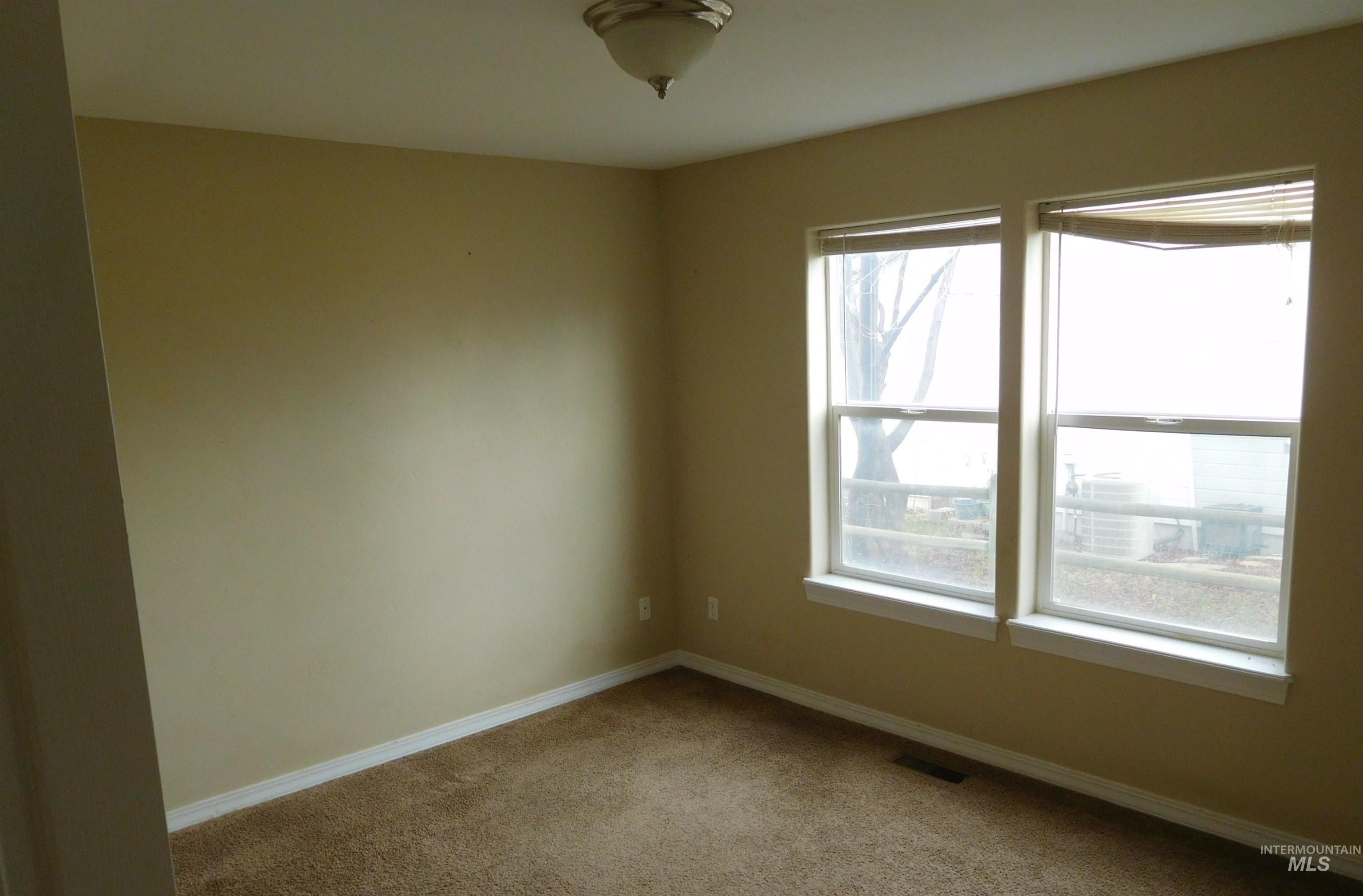 930 W 4th Street, Fairfield, Idaho 83327, 4 Bedrooms, 2 Bathrooms, Residential For Sale, Price $284,900, 98970585