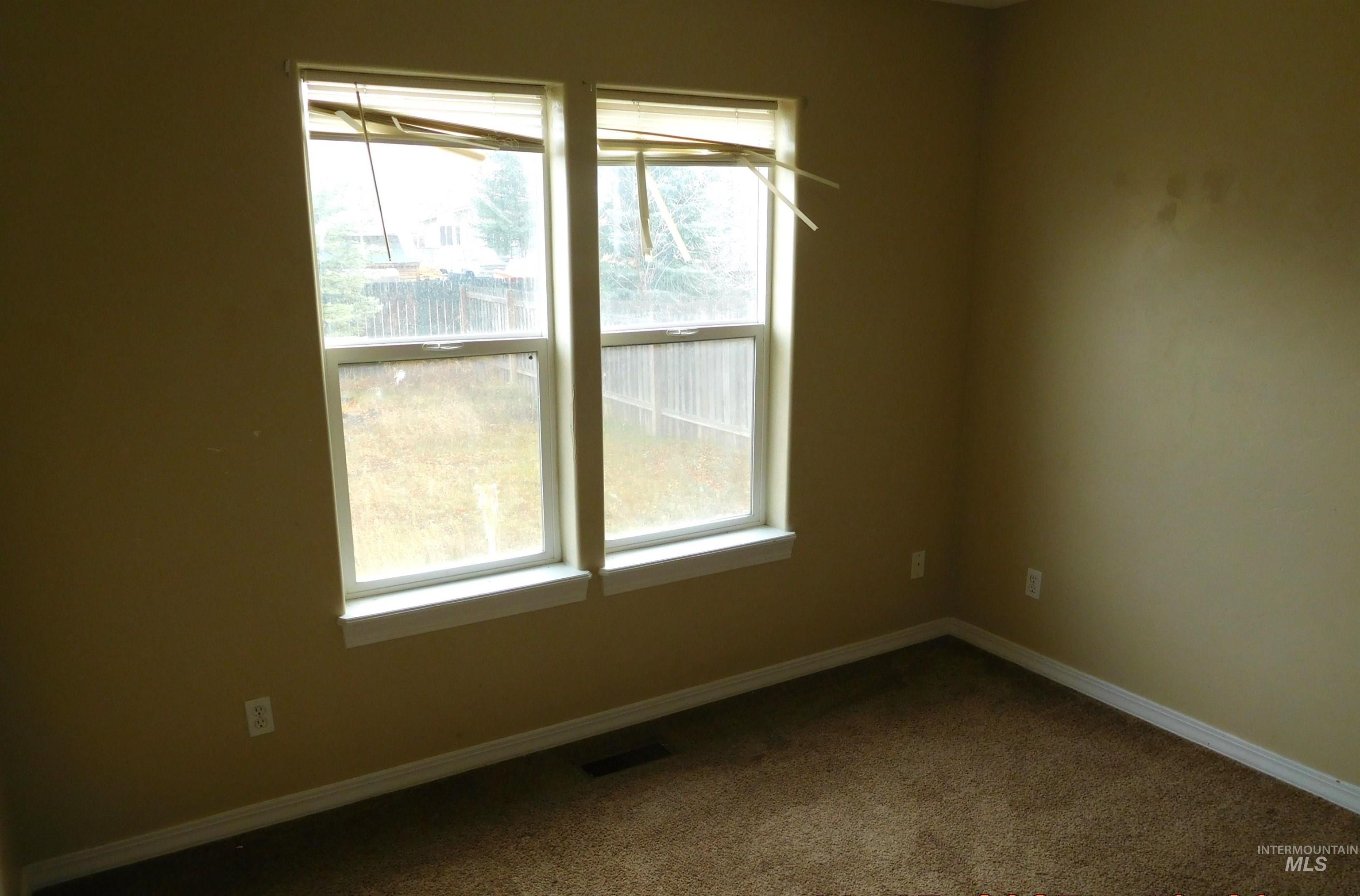 930 W 4th Street, Fairfield, Idaho 83327, 4 Bedrooms, 2 Bathrooms, Residential For Sale, Price $284,900, 98970585