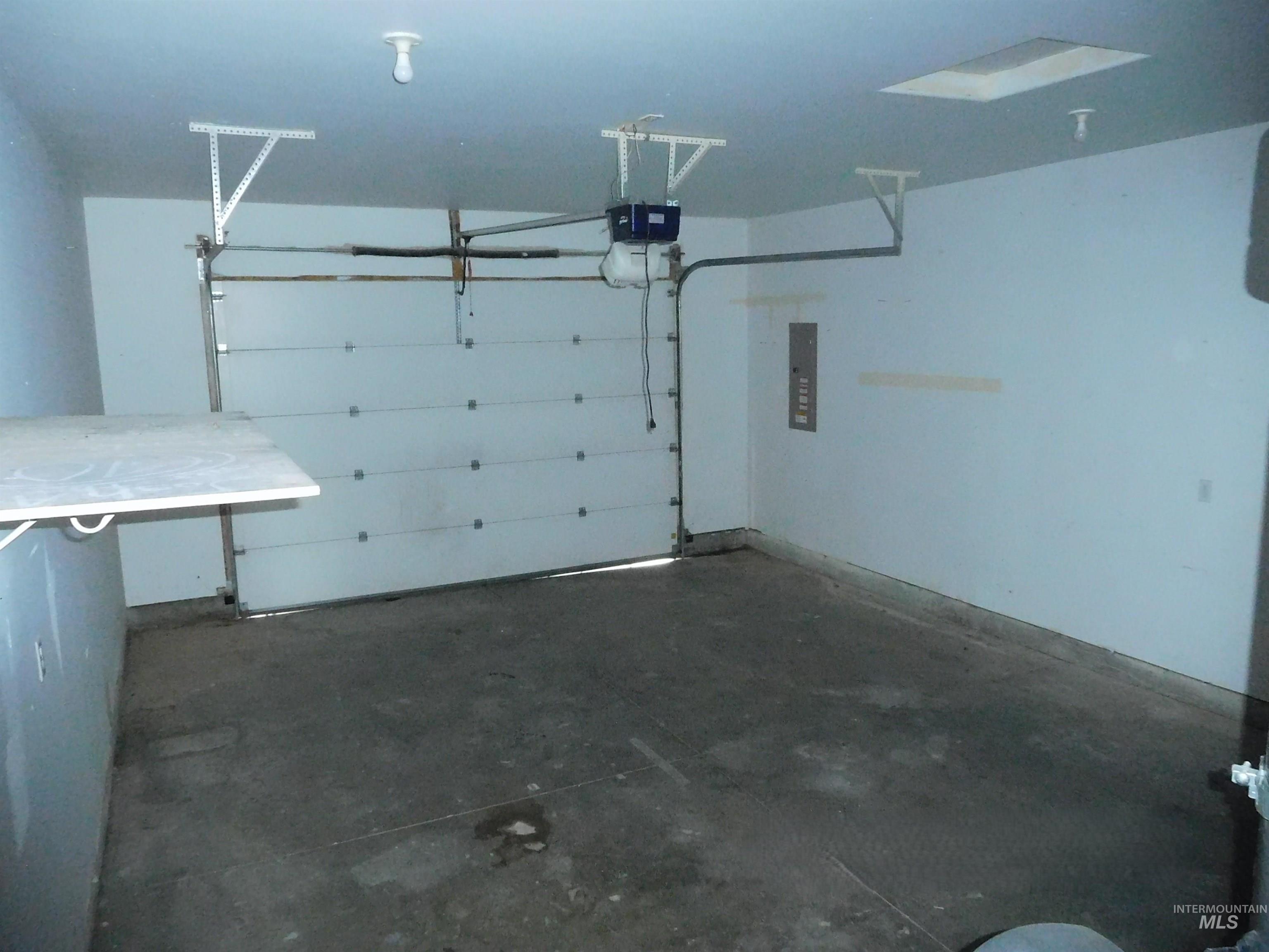 930 W 4th Street, Fairfield, Idaho 83327, 4 Bedrooms, 2 Bathrooms, Residential For Sale, Price $284,900, 98970585