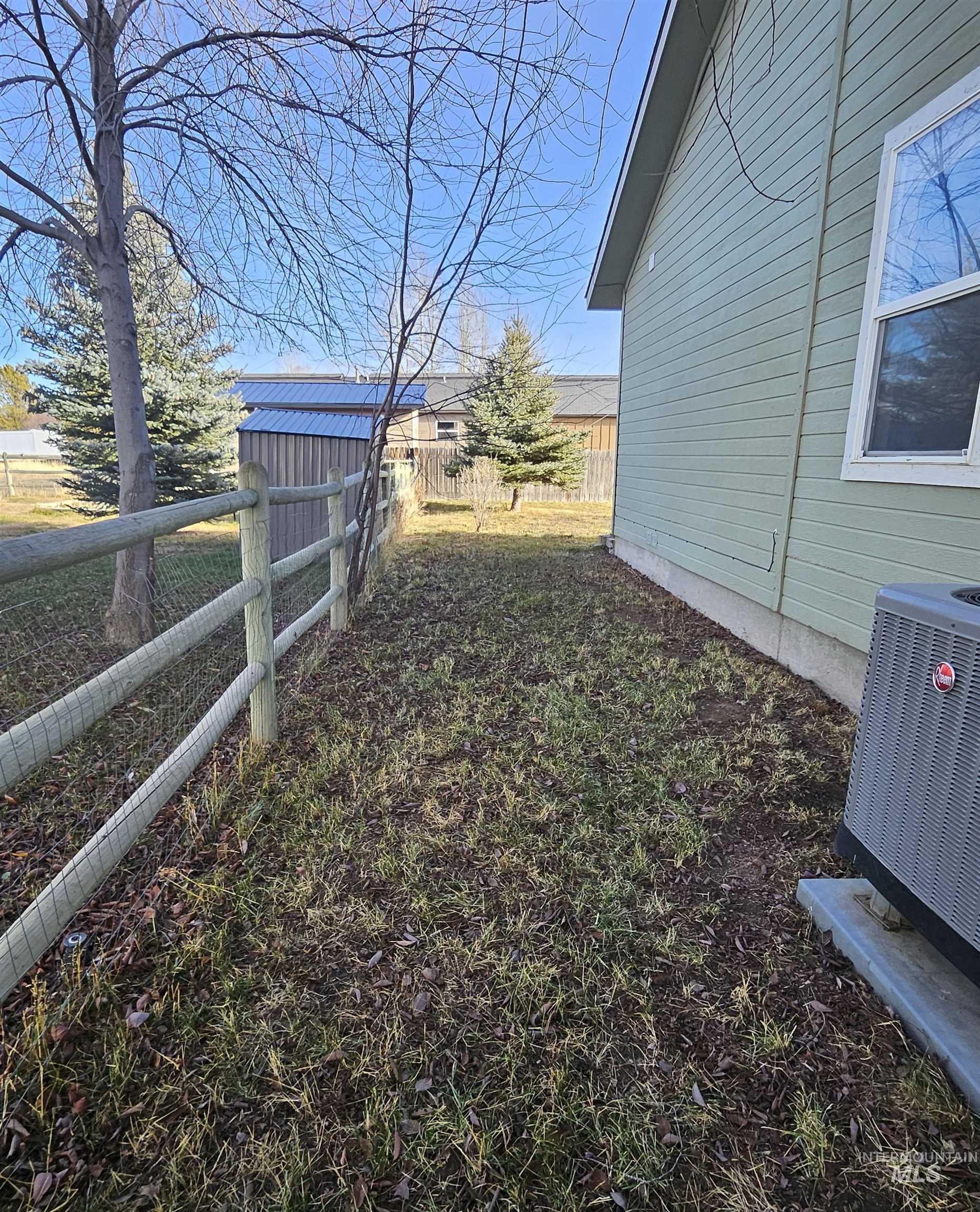 930 W 4th Street, Fairfield, Idaho 83327, 4 Bedrooms, 2 Bathrooms, Residential For Sale, Price $284,900, 98970585