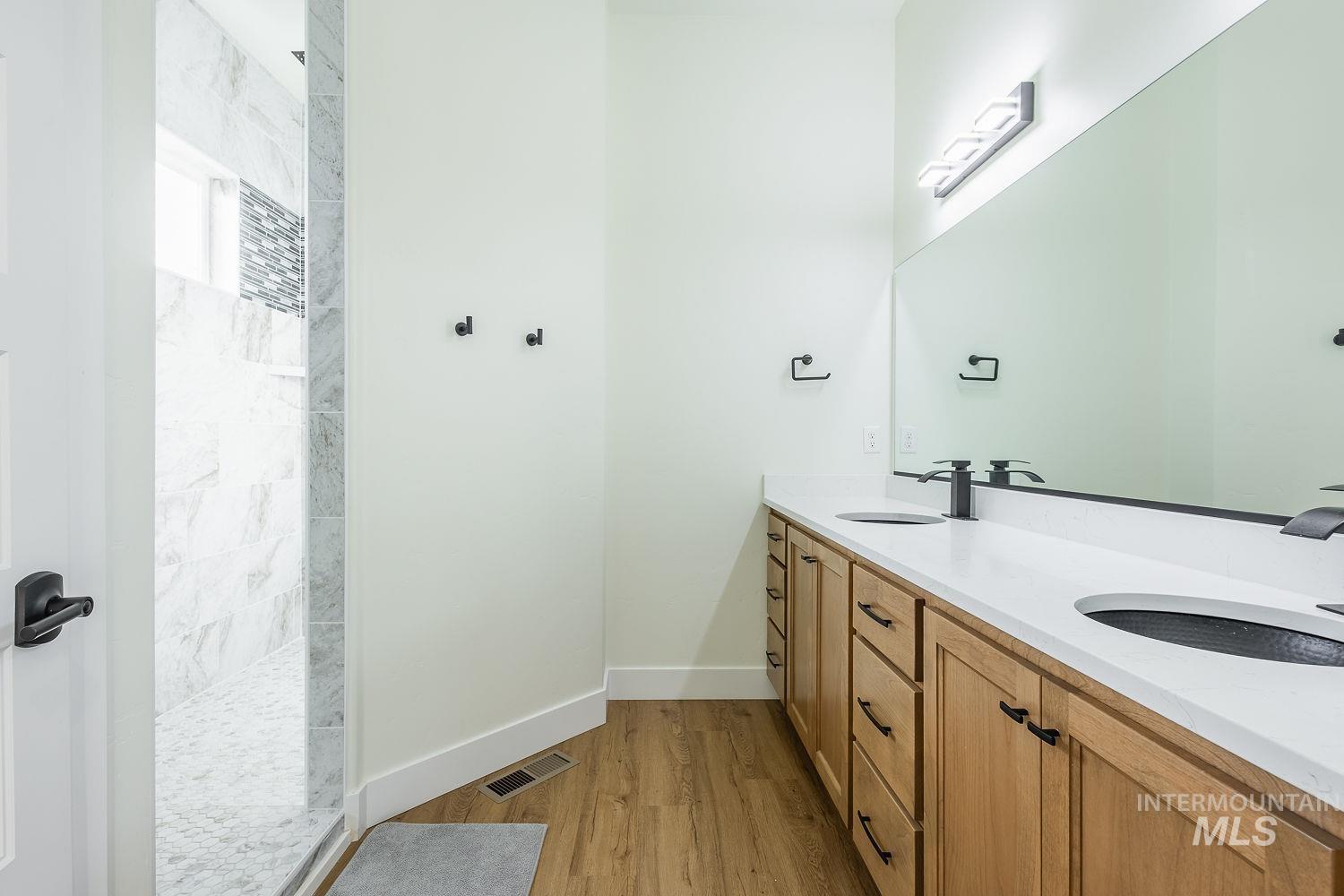 24806 Thunder Cloud St, Middleton, Idaho 83644, 3 Bedrooms, 3 Bathrooms, Residential For Sale, Price $825,000, 98970590