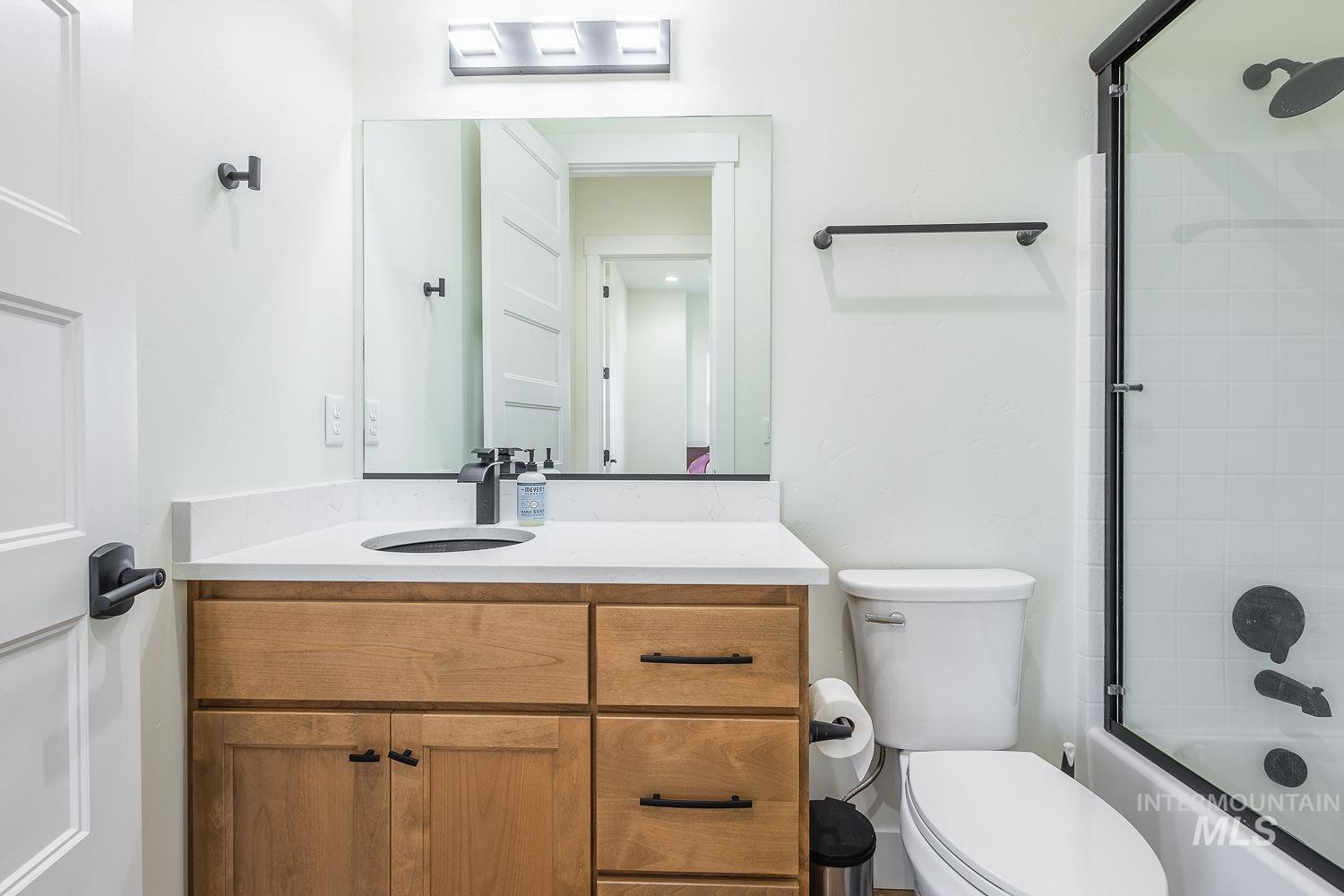 24806 Thunder Cloud St, Middleton, Idaho 83644, 3 Bedrooms, 3 Bathrooms, Residential For Sale, Price $825,000, 98970590