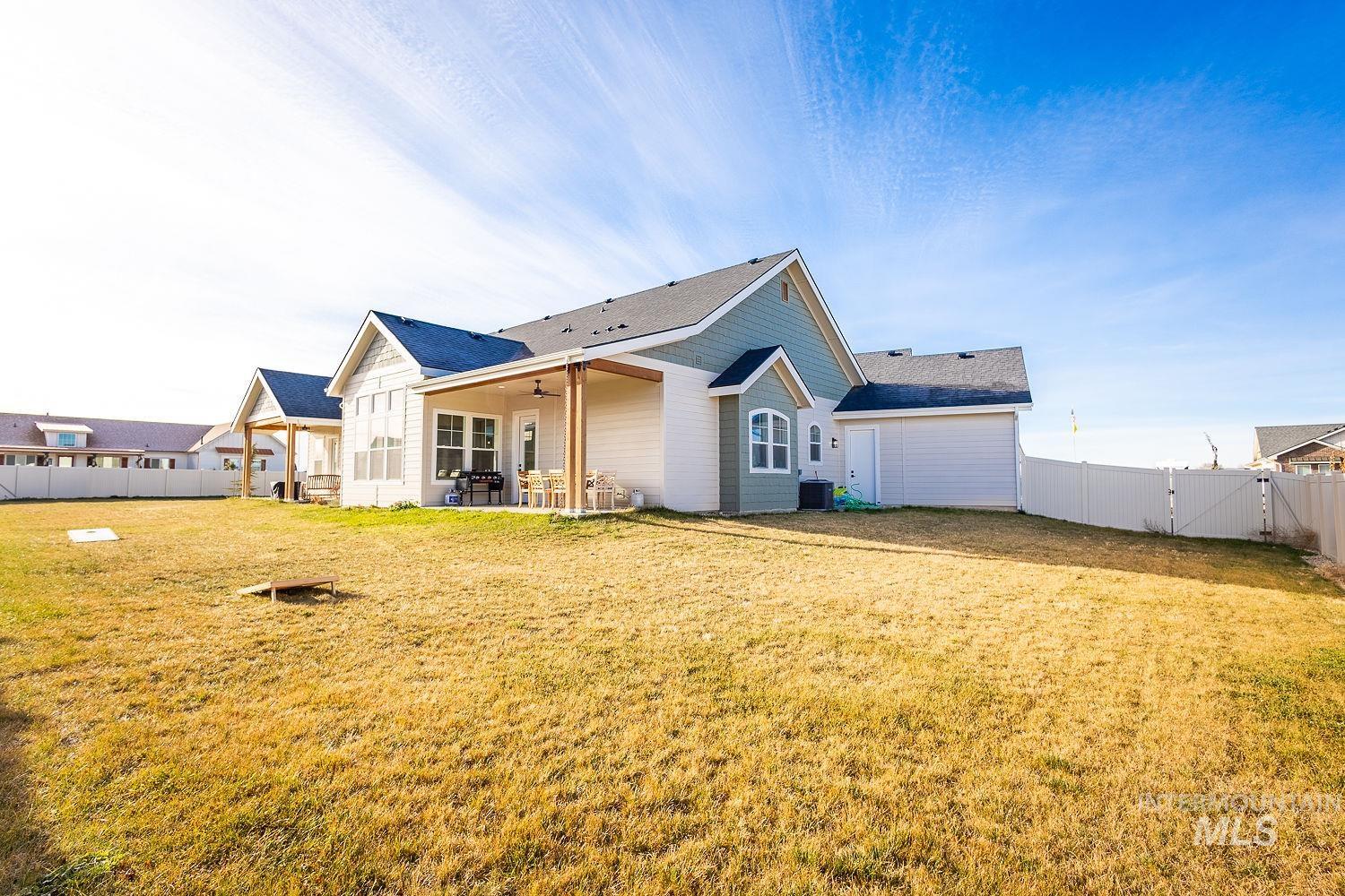 24806 Thunder Cloud St, Middleton, Idaho 83644, 3 Bedrooms, 3 Bathrooms, Residential For Sale, Price $825,000, 98970590