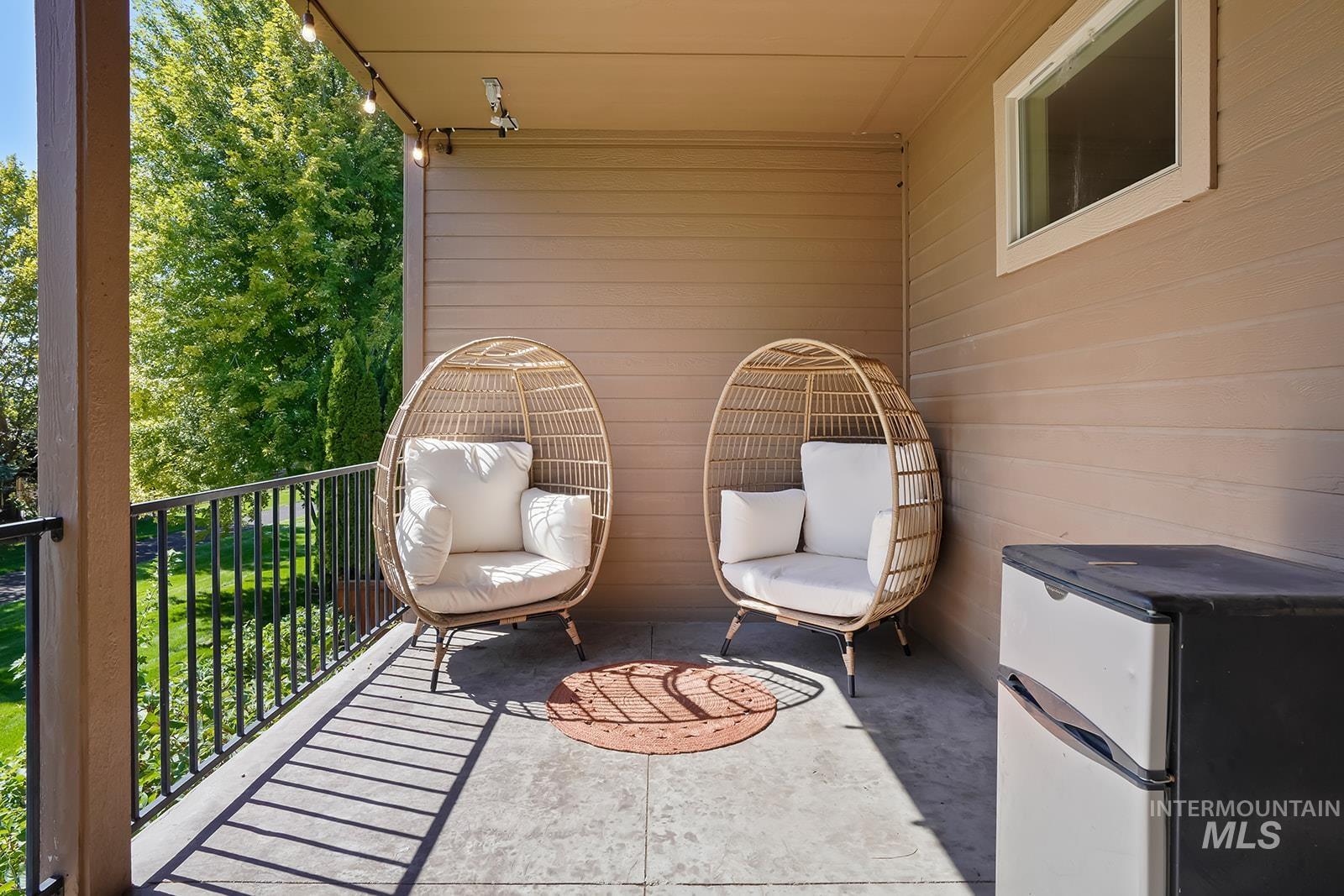 5327 N Red Hills Pl., Meridian, Idaho 83646, 4 Bedrooms, 2.5 Bathrooms, Residential For Sale, Price $699,999,MLS 98970593