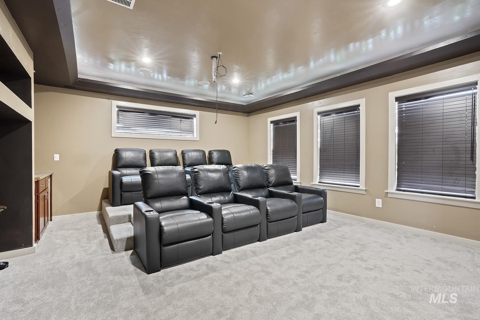 5327 N Red Hills Pl., Meridian, Idaho 83646, 4 Bedrooms, 2.5 Bathrooms, Residential For Sale, Price $699,999,MLS 98970593