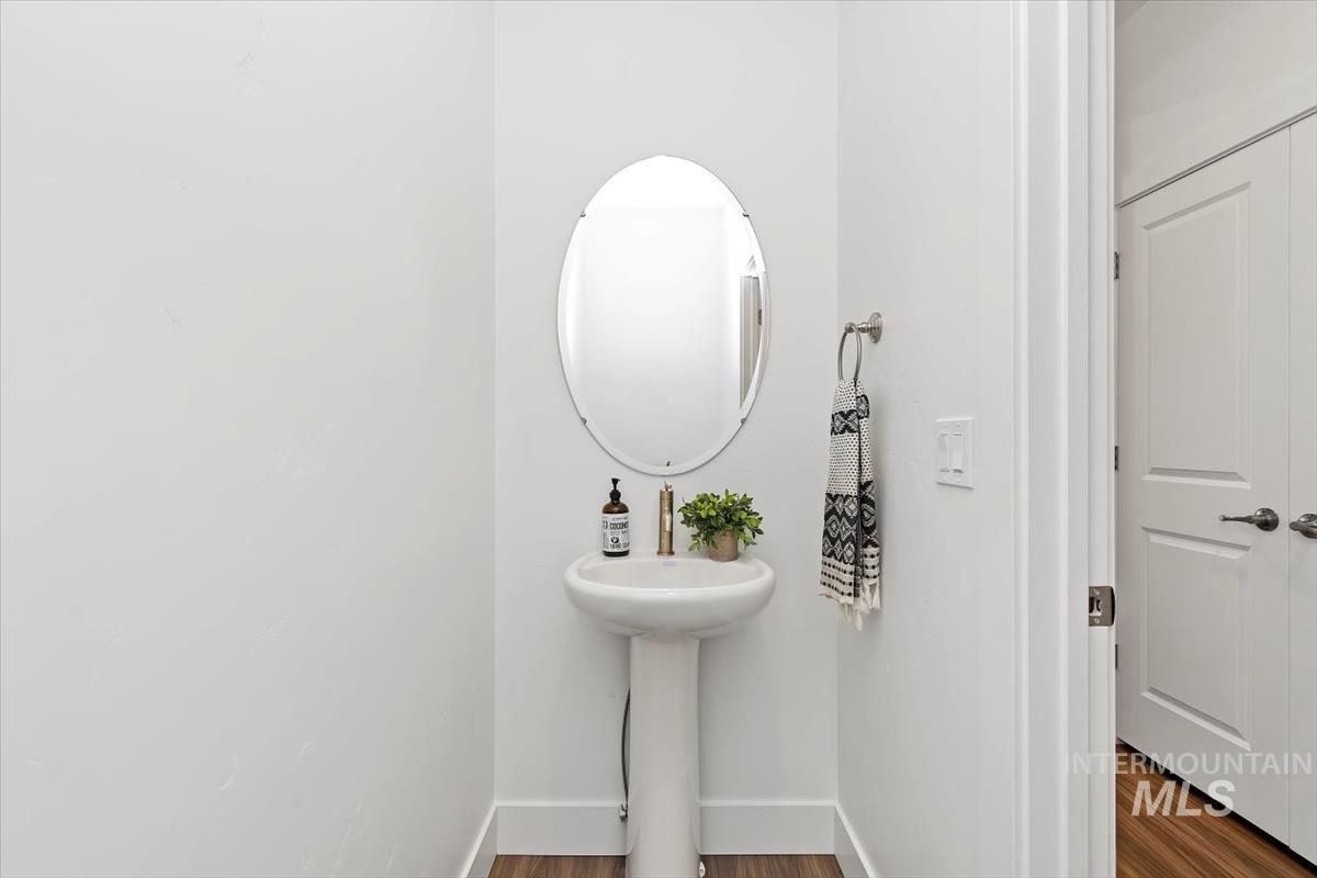 122 Insight Ct, Middleton, Idaho 83644, 5 Bedrooms, 4.5 Bathrooms, Residential For Sale, Price $720,000,MLS 98970596