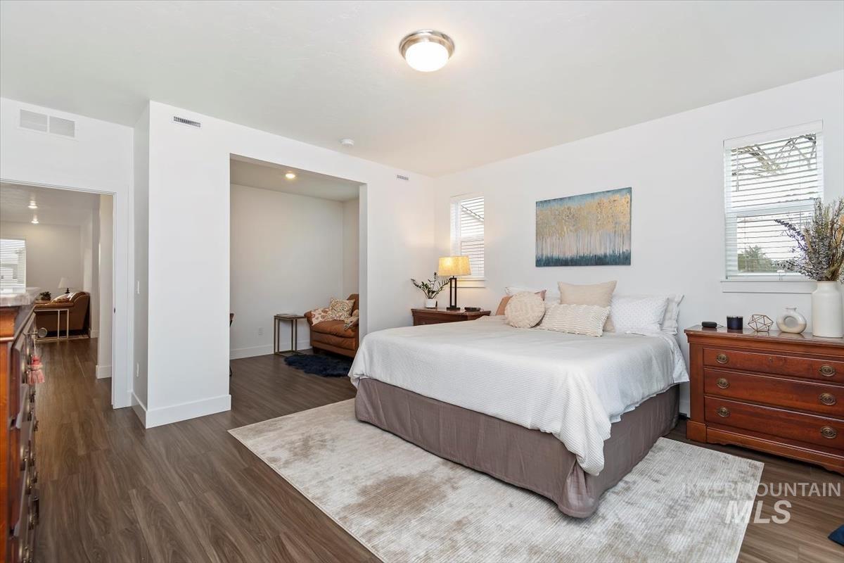 122 Insight Ct, Middleton, Idaho 83644, 5 Bedrooms, 4.5 Bathrooms, Residential For Sale, Price $720,000,MLS 98970596