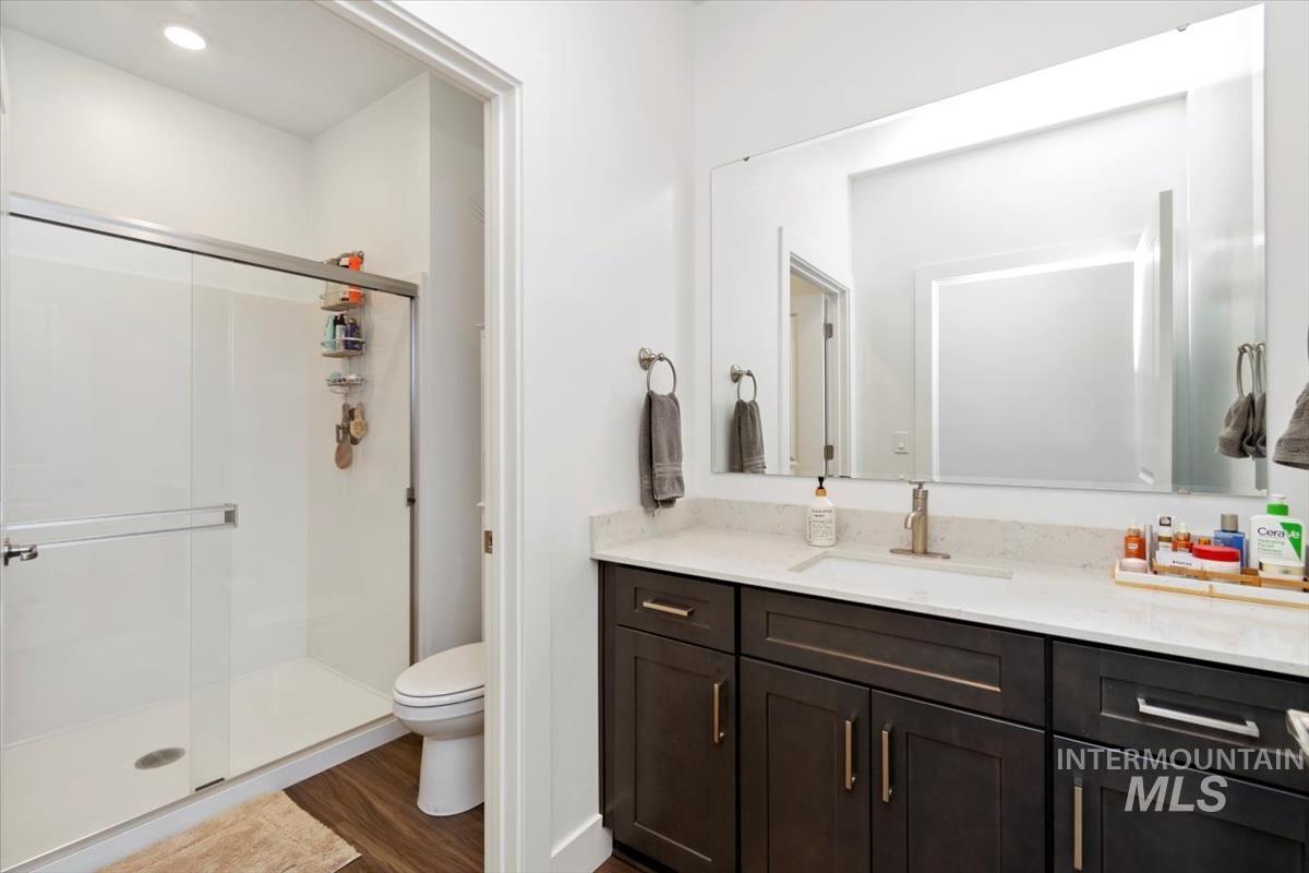 122 Insight Ct, Middleton, Idaho 83644, 5 Bedrooms, 4.5 Bathrooms, Residential For Sale, Price $720,000,MLS 98970596