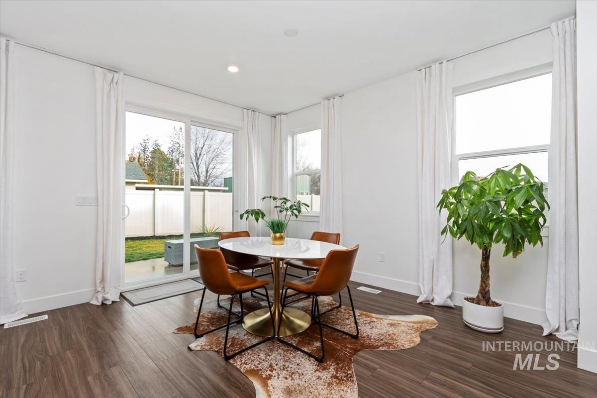 122 Insight Ct, Middleton, Idaho 83644, 5 Bedrooms, 4.5 Bathrooms, Residential For Sale, Price $720,000,MLS 98970596