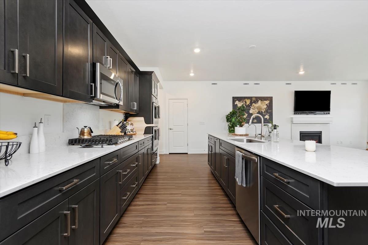 122 Insight Ct, Middleton, Idaho 83644, 5 Bedrooms, 4.5 Bathrooms, Residential For Sale, Price $720,000,MLS 98970596