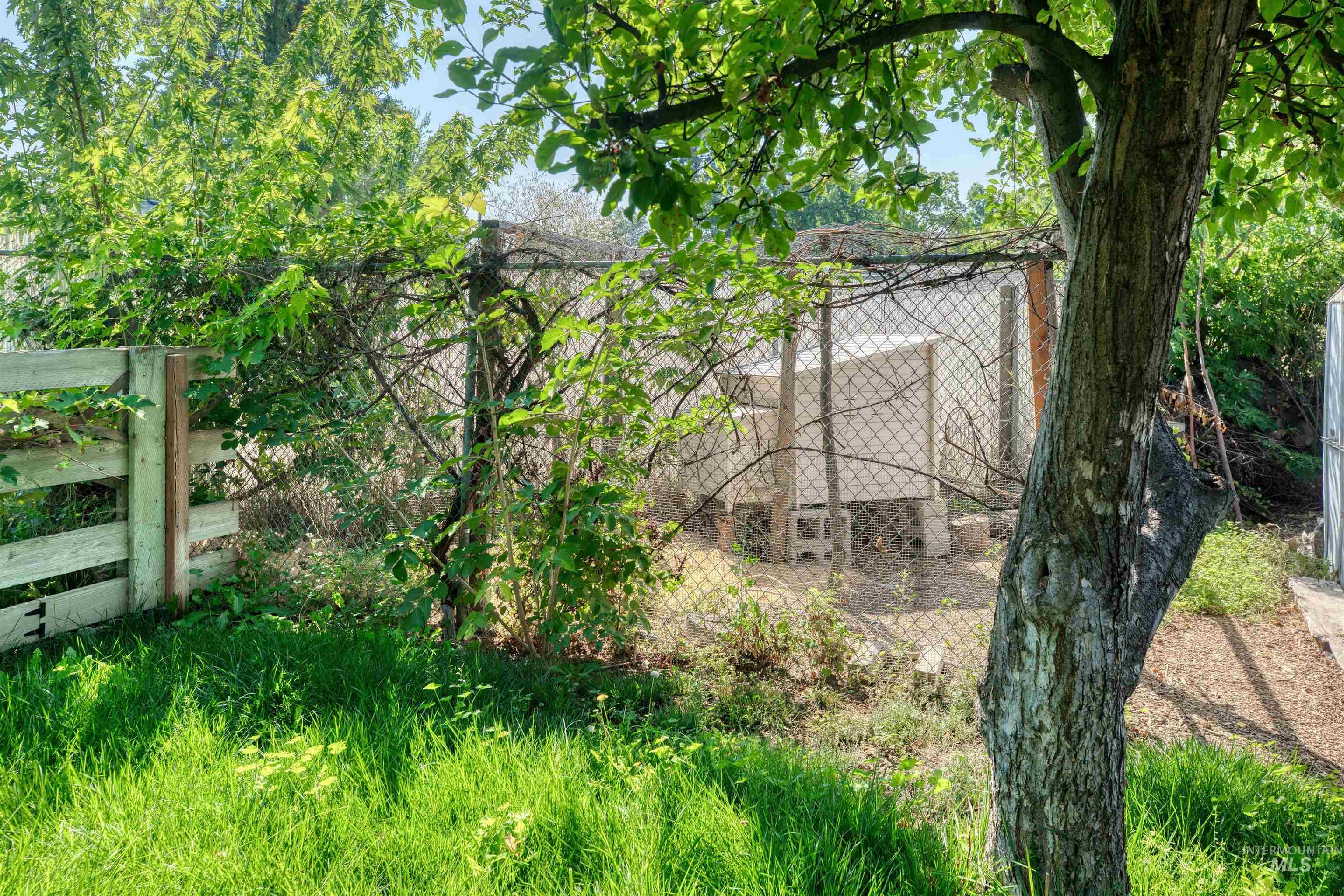 1365 E Rayburn Ct, Boise, Idaho 83706, 2 Bedrooms, 2 Bathrooms, Residential For Sale, Price $439,000, 98970597