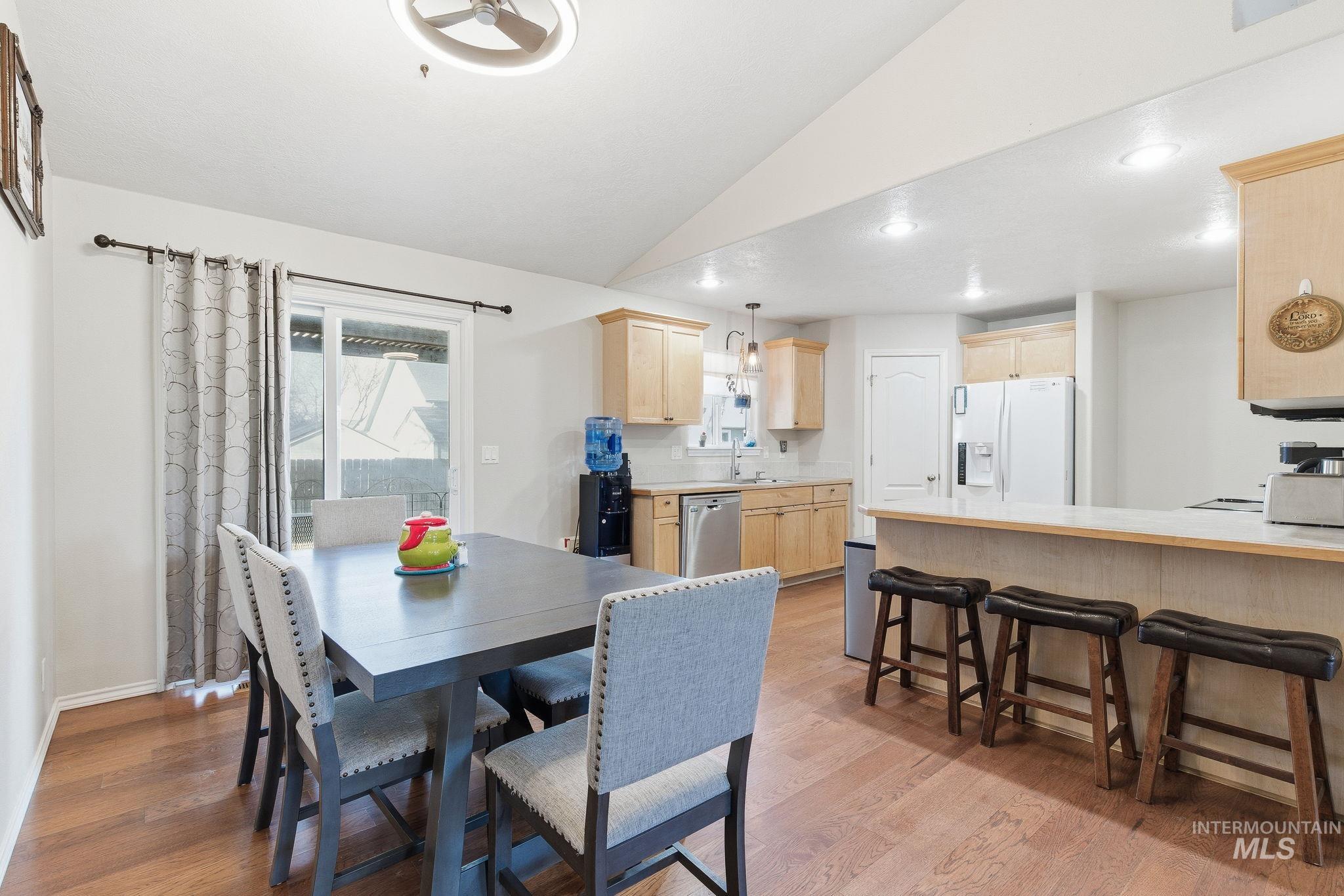 3125 N High Desert, Meridian, Idaho 83642, 4 Bedrooms, 2 Bathrooms, Residential For Sale, Price $495,000, 98970599