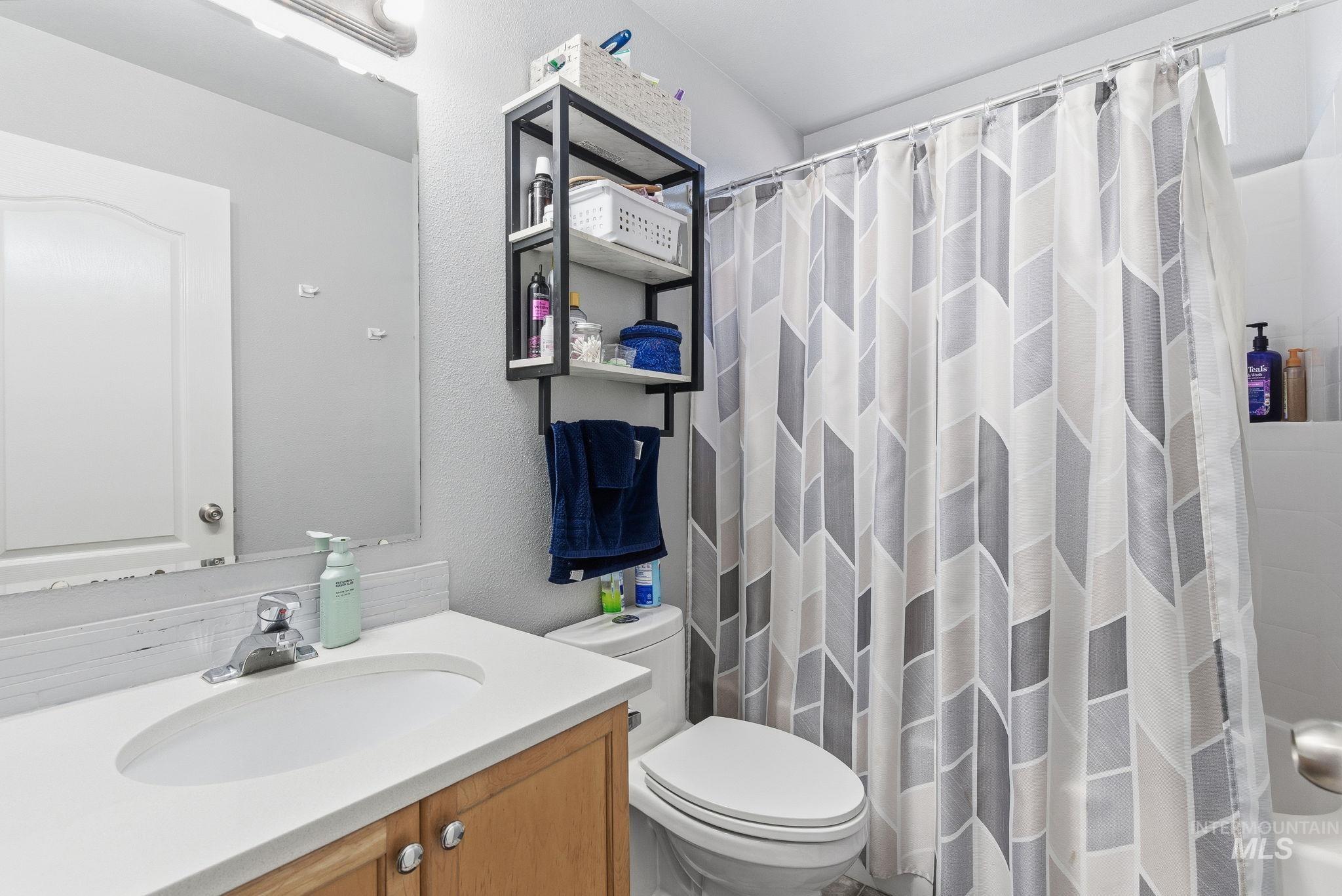 3125 N High Desert, Meridian, Idaho 83642, 4 Bedrooms, 2 Bathrooms, Residential For Sale, Price $495,000, 98970599