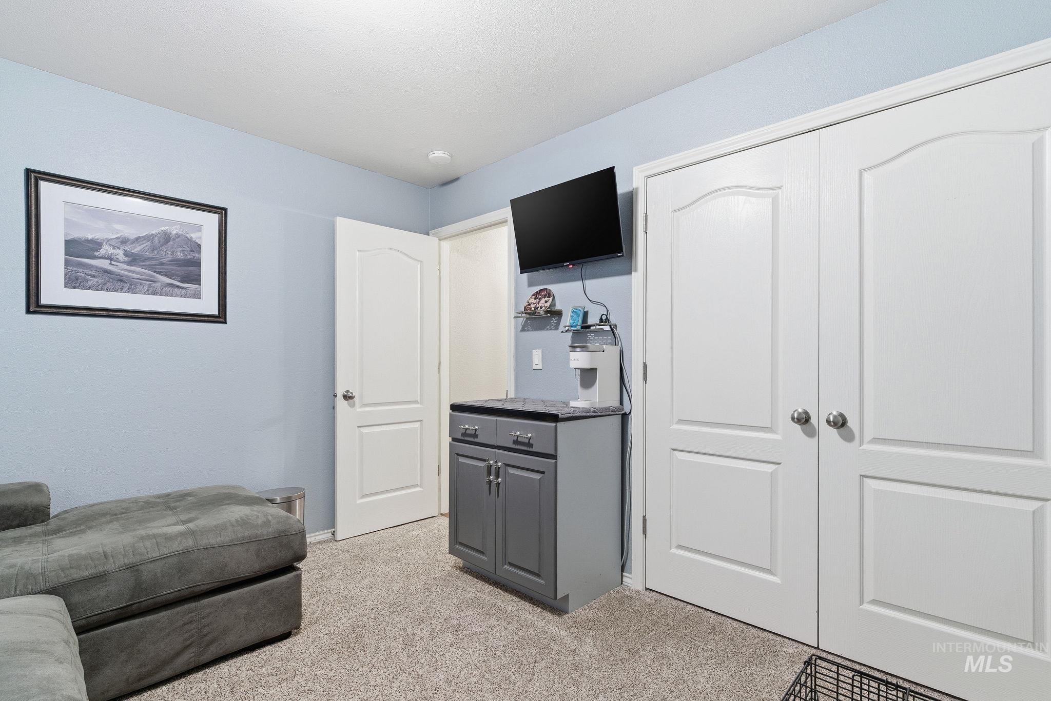 3125 N High Desert, Meridian, Idaho 83642, 4 Bedrooms, 2 Bathrooms, Residential For Sale, Price $495,000, 98970599