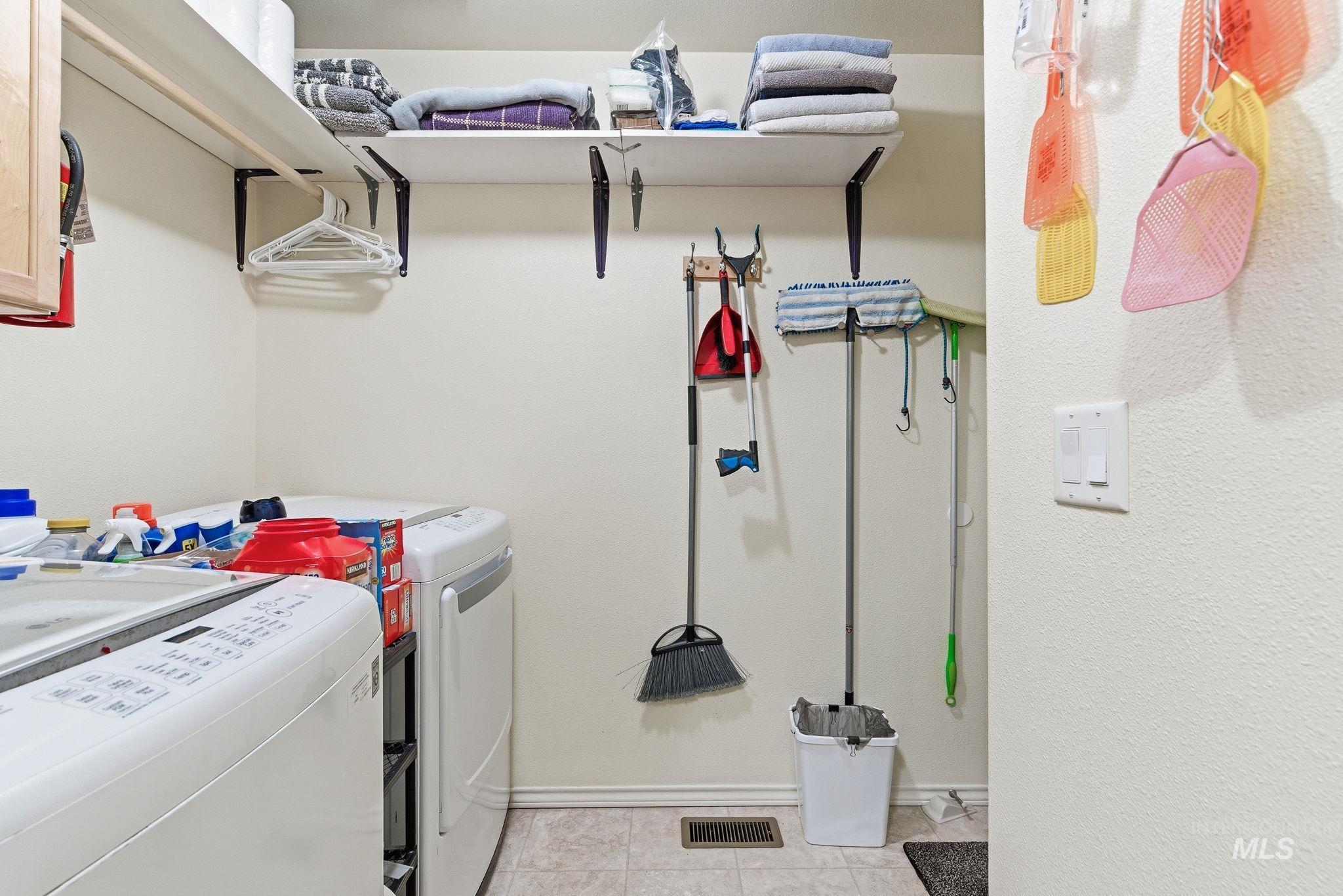 3125 N High Desert, Meridian, Idaho 83642, 4 Bedrooms, 2 Bathrooms, Residential For Sale, Price $495,000, 98970599