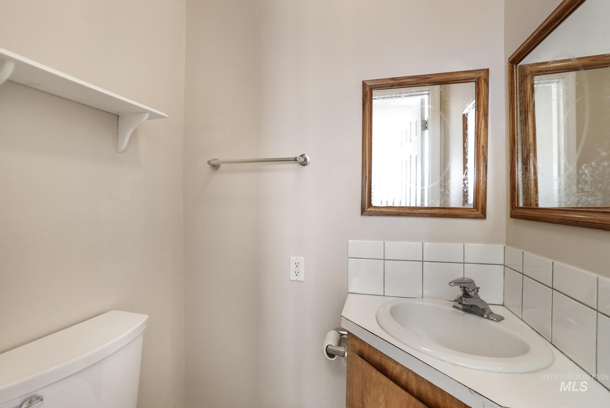 360 E Main, Hagerman, Idaho 83332, 3 Bedrooms, 2.5 Bathrooms, Residential For Sale, Price $520,000, 98970603