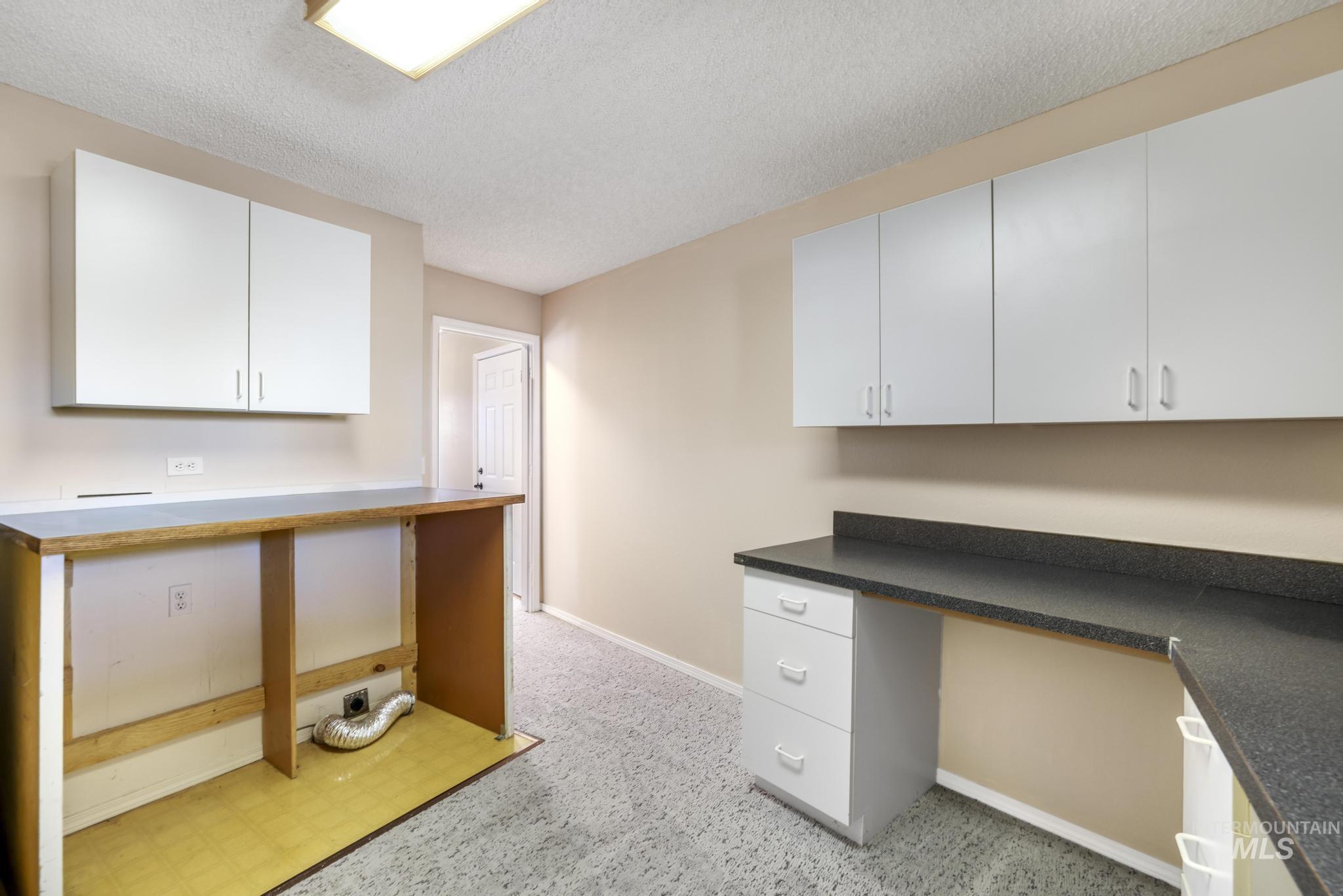 360 E Main, Hagerman, Idaho 83332, 3 Bedrooms, 2.5 Bathrooms, Residential For Sale, Price $520,000,MLS 98970603