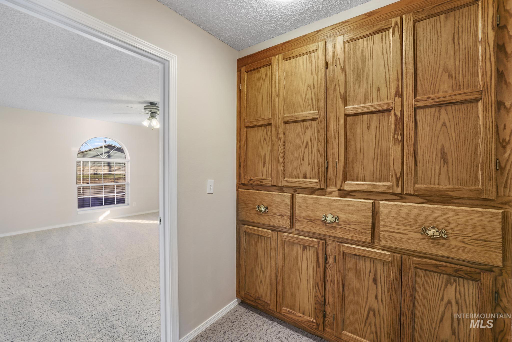 360 E Main, Hagerman, Idaho 83332, 3 Bedrooms, 2.5 Bathrooms, Residential For Sale, Price $520,000, 98970603