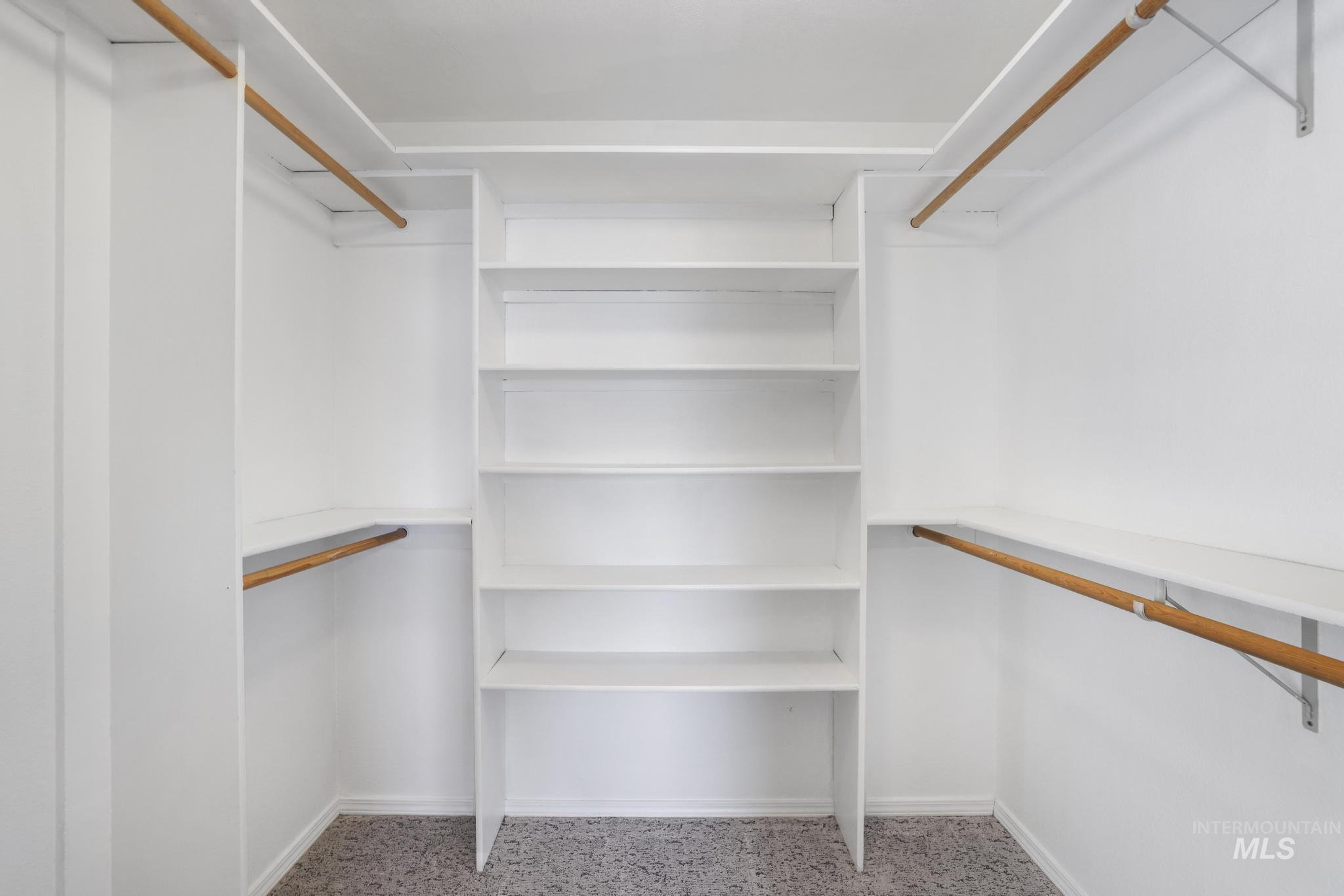 360 E Main, Hagerman, Idaho 83332, 3 Bedrooms, 2.5 Bathrooms, Residential For Sale, Price $520,000,MLS 98970603