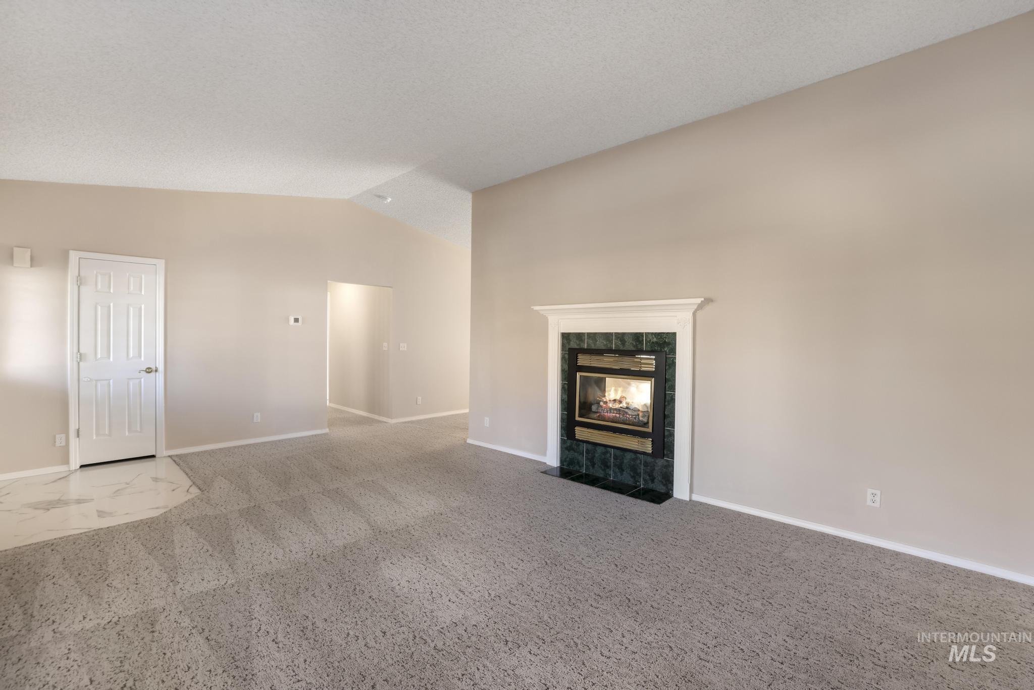 360 E Main, Hagerman, Idaho 83332, 3 Bedrooms, 2.5 Bathrooms, Residential For Sale, Price $520,000,MLS 98970603