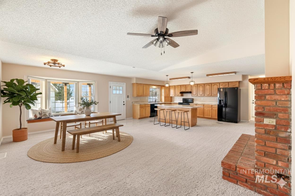 360 E Main, Hagerman, Idaho 83332, 3 Bedrooms, 2.5 Bathrooms, Residential For Sale, Price $520,000,MLS 98970603