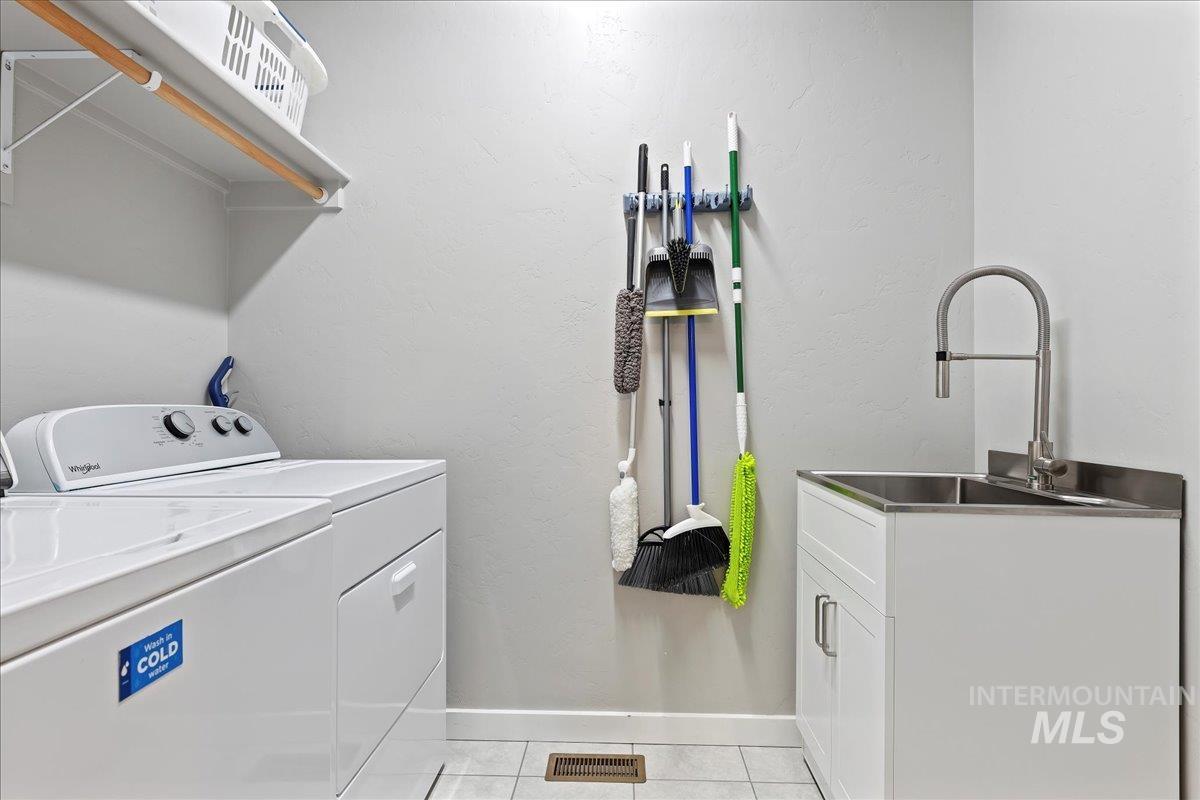 20462 N Shepherds Pie Way, Boise, Idaho 83714, 3 Bedrooms, 2.5 Bathrooms, Residential For Sale, Price $649,900, 98970607