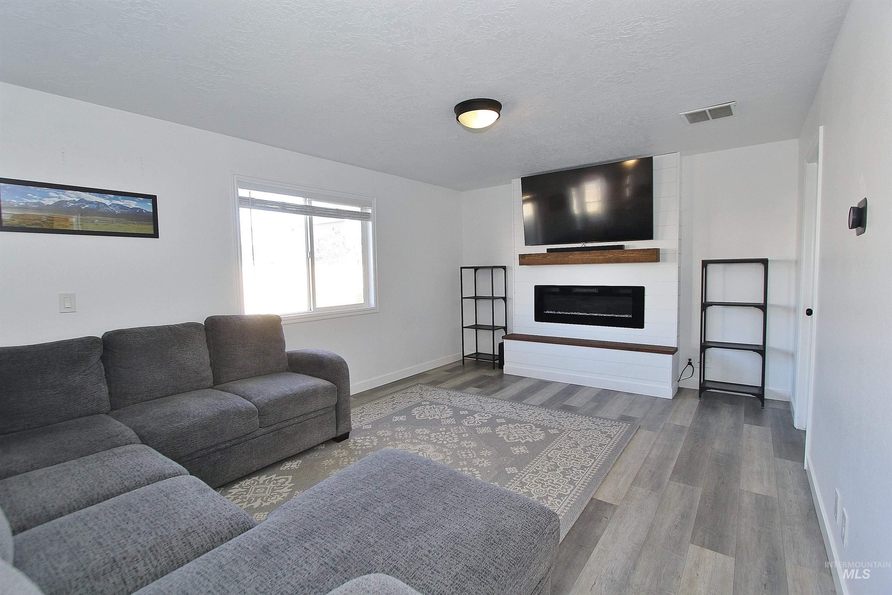 808 Ada Court, Nampa, Idaho 83686, 4 Bedrooms, 3 Bathrooms, Residential For Sale, Price $419,900, 98970610