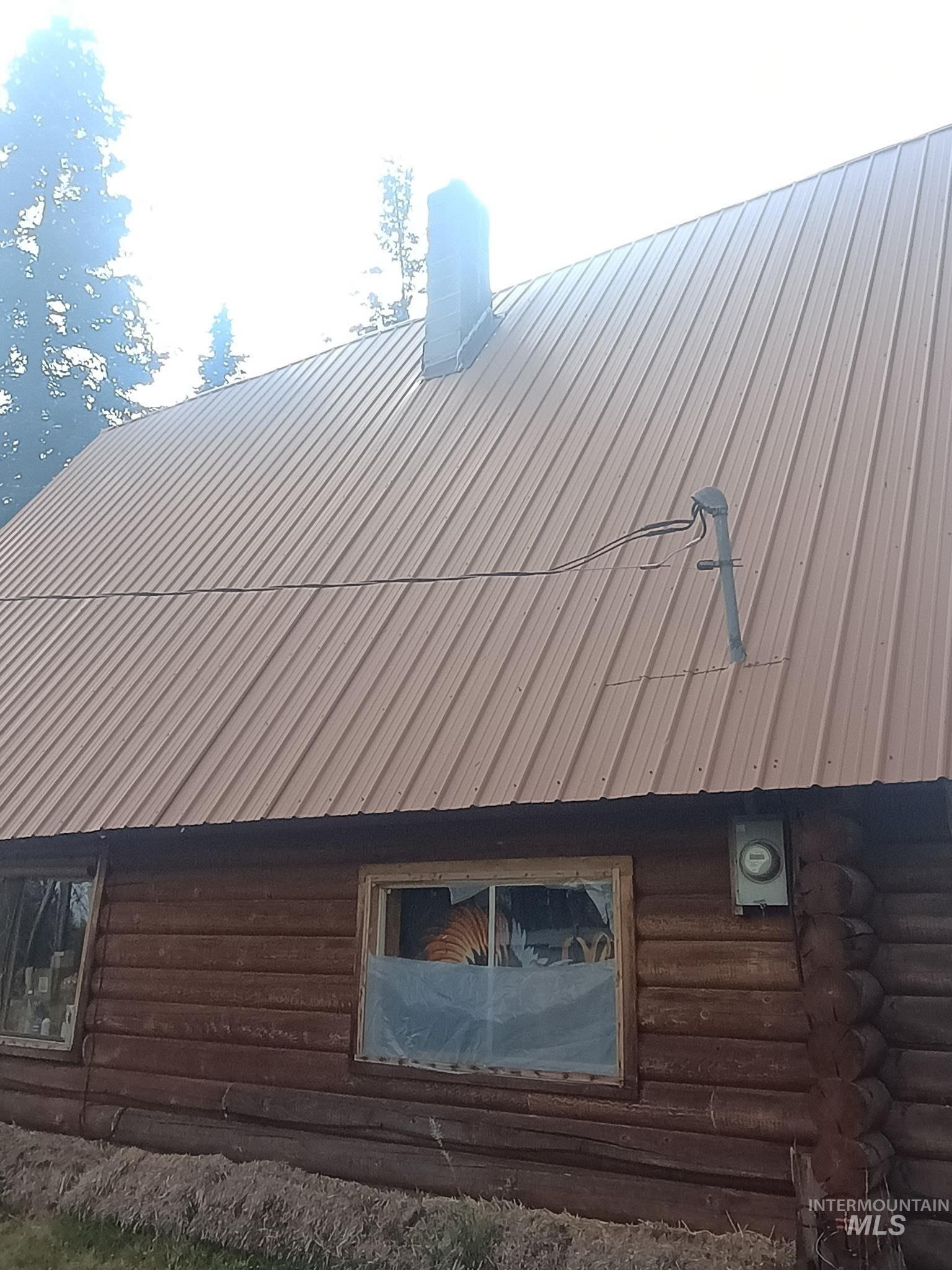 5580 Hwy 8, Helmer, Idaho 83823, 2 Bedrooms, 1 Bathroom, Residential For Sale, Price $325,000, 98970612