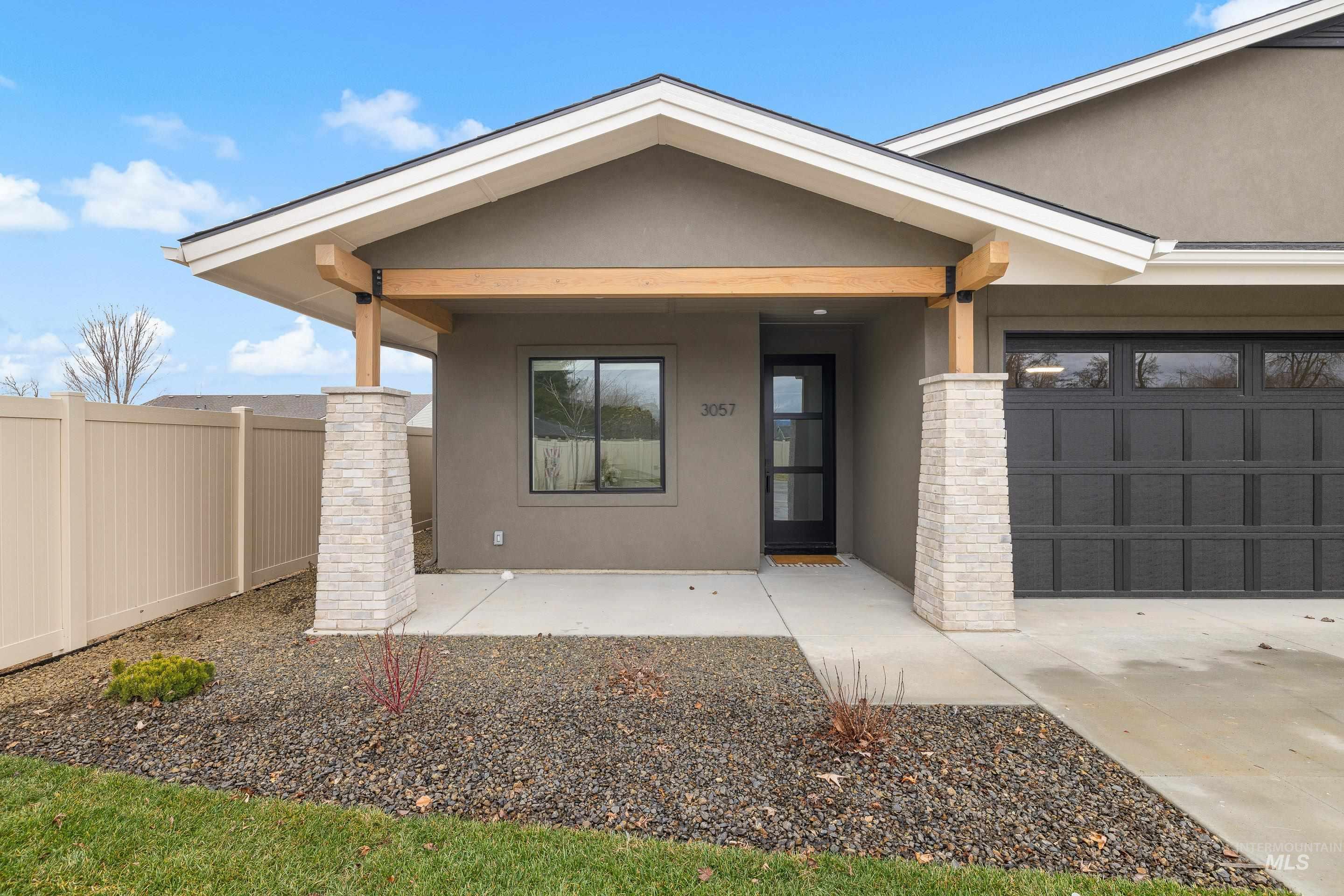 3071 N Lapis Ave, Meridian, Idaho 83646, 3 Bedrooms, 2 Bathrooms, Residential For Sale, Price $565,000,MLS 98970633