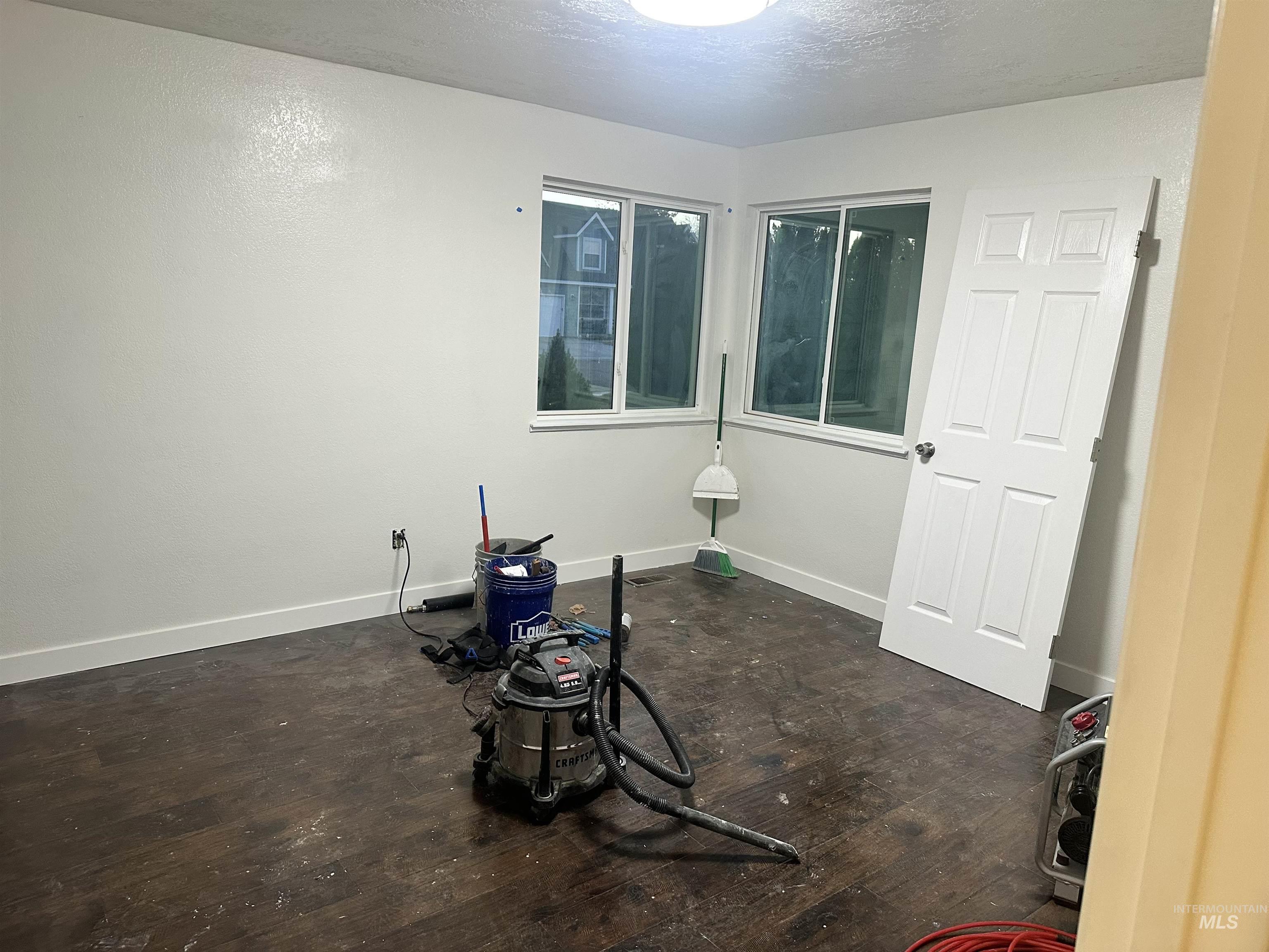 119 E Spruce St, Caldwell, Idaho 83605, 3 Bedrooms, 2 Bathrooms, Residential For Sale, Price $200,000,MLS 98970637