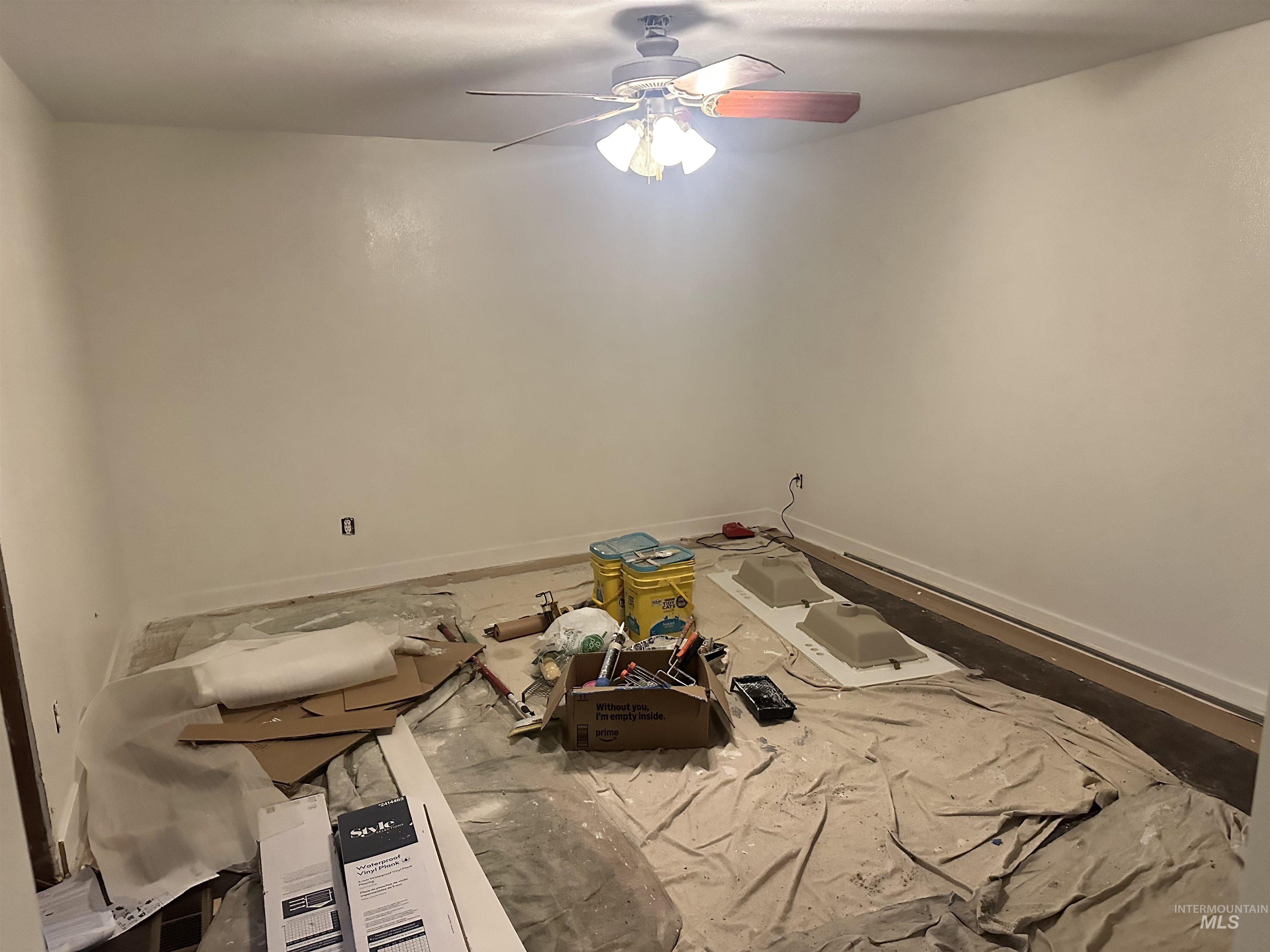 119 E Spruce St, Caldwell, Idaho 83605, 3 Bedrooms, 2 Bathrooms, Residential For Sale, Price $200,000,MLS 98970637