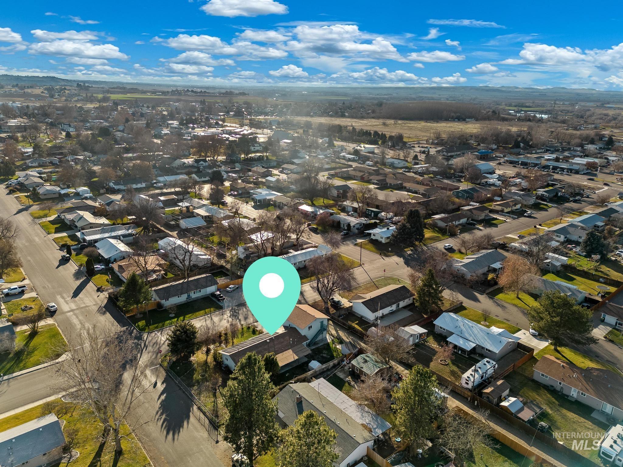 503 NW 3rd St, Fruitland, Idaho 83619, 5 Bedrooms, 2 Bathrooms, Residential For Sale, Price $399,990, 98970650