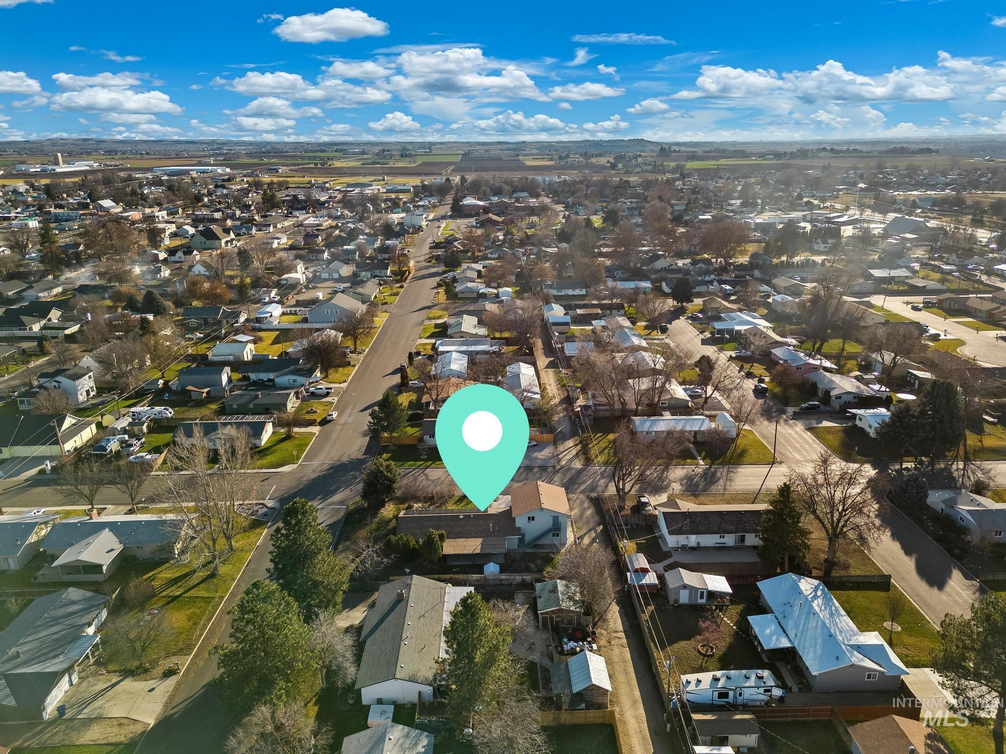 503 NW 3rd St, Fruitland, Idaho 83619, 5 Bedrooms, 2 Bathrooms, Residential For Sale, Price $399,990, 98970650