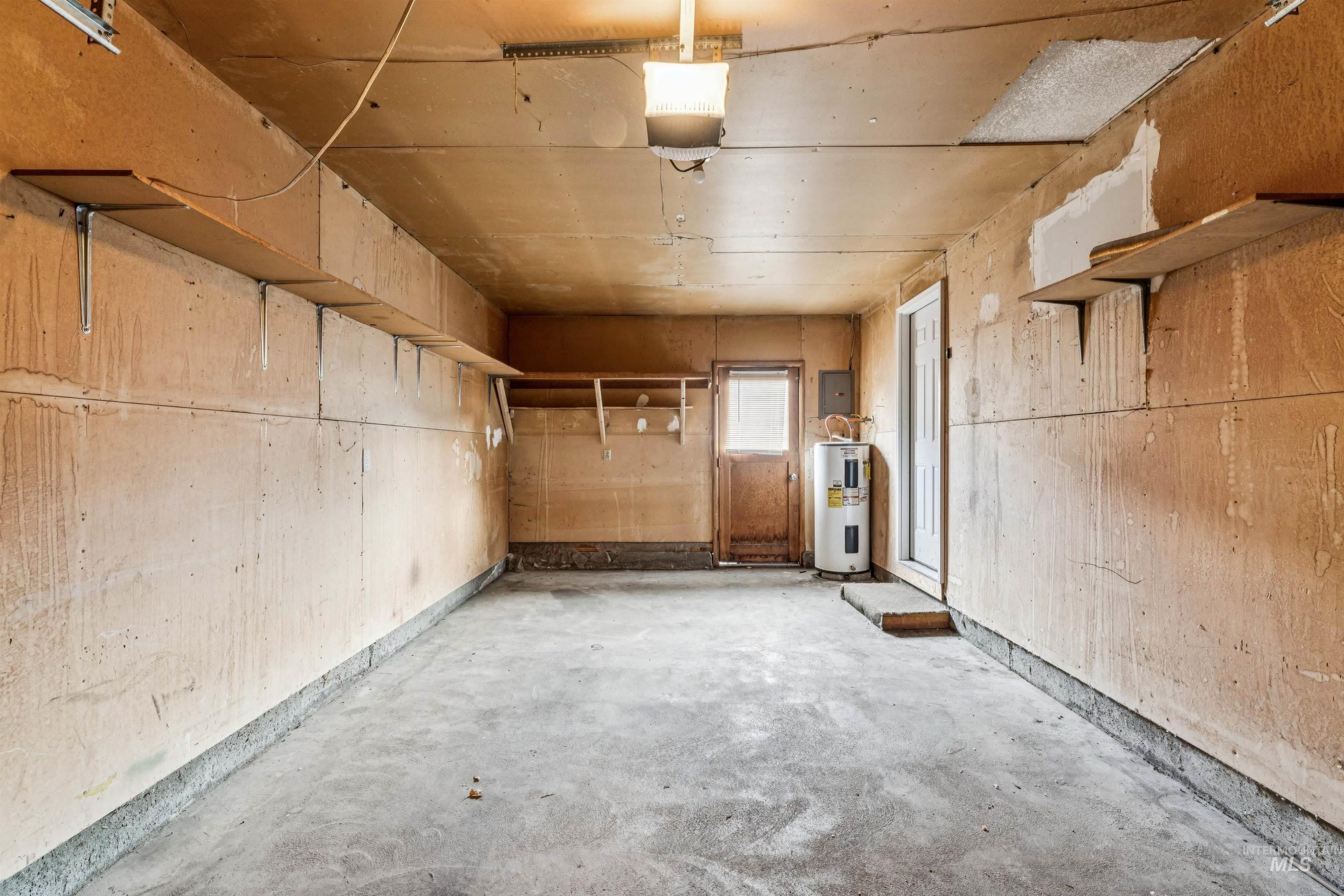 2105 Airport Ave, Caldwell, Idaho 83605, 2 Bedrooms, 1 Bathroom, Residential Income For Sale, Price $837,000,MLS 98970656